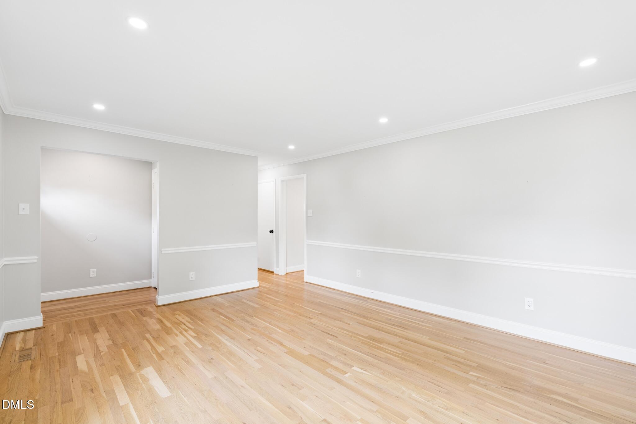 412 Pinecroft Drive Property Photo 13