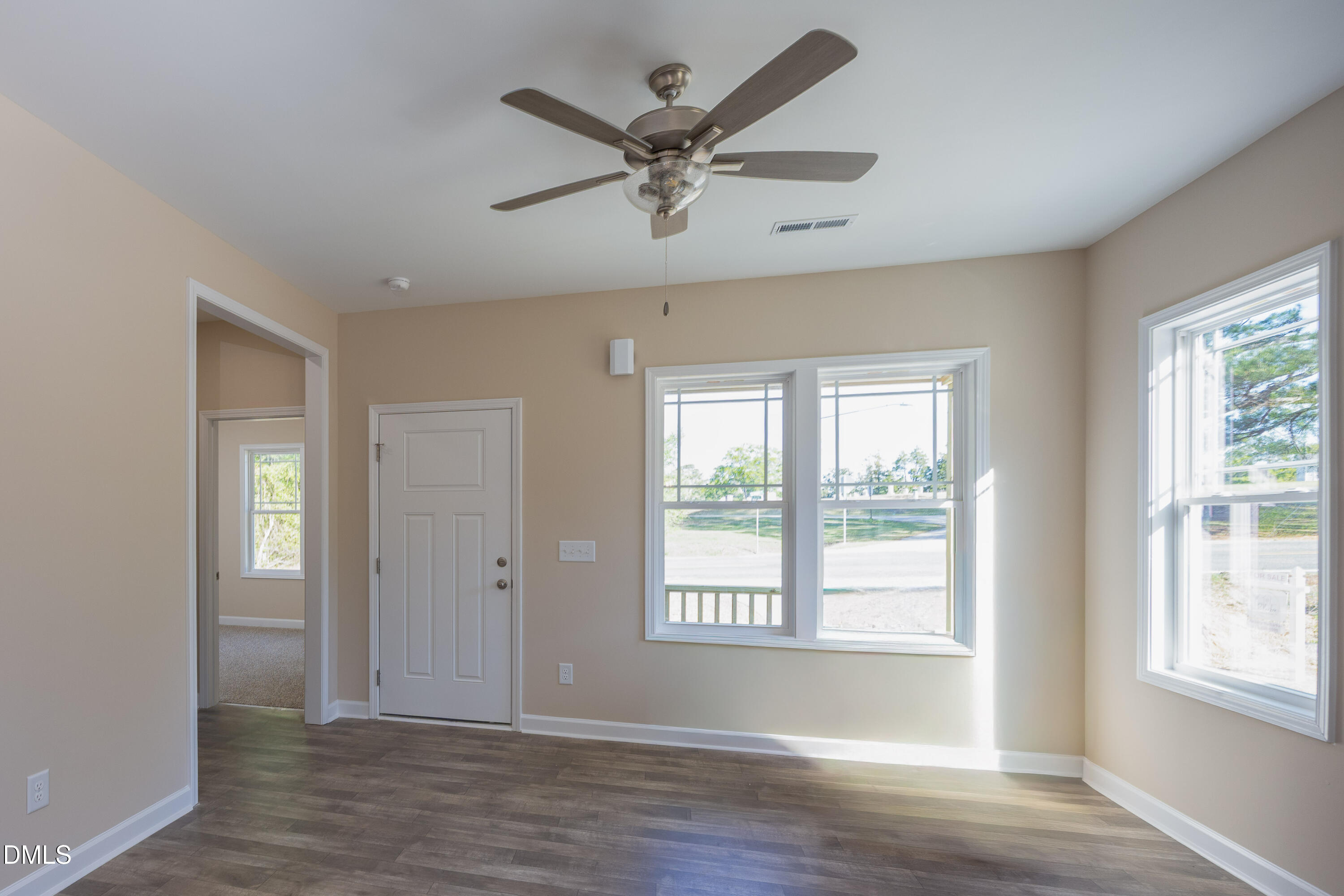 201 W Hamer Street Property Photo 3