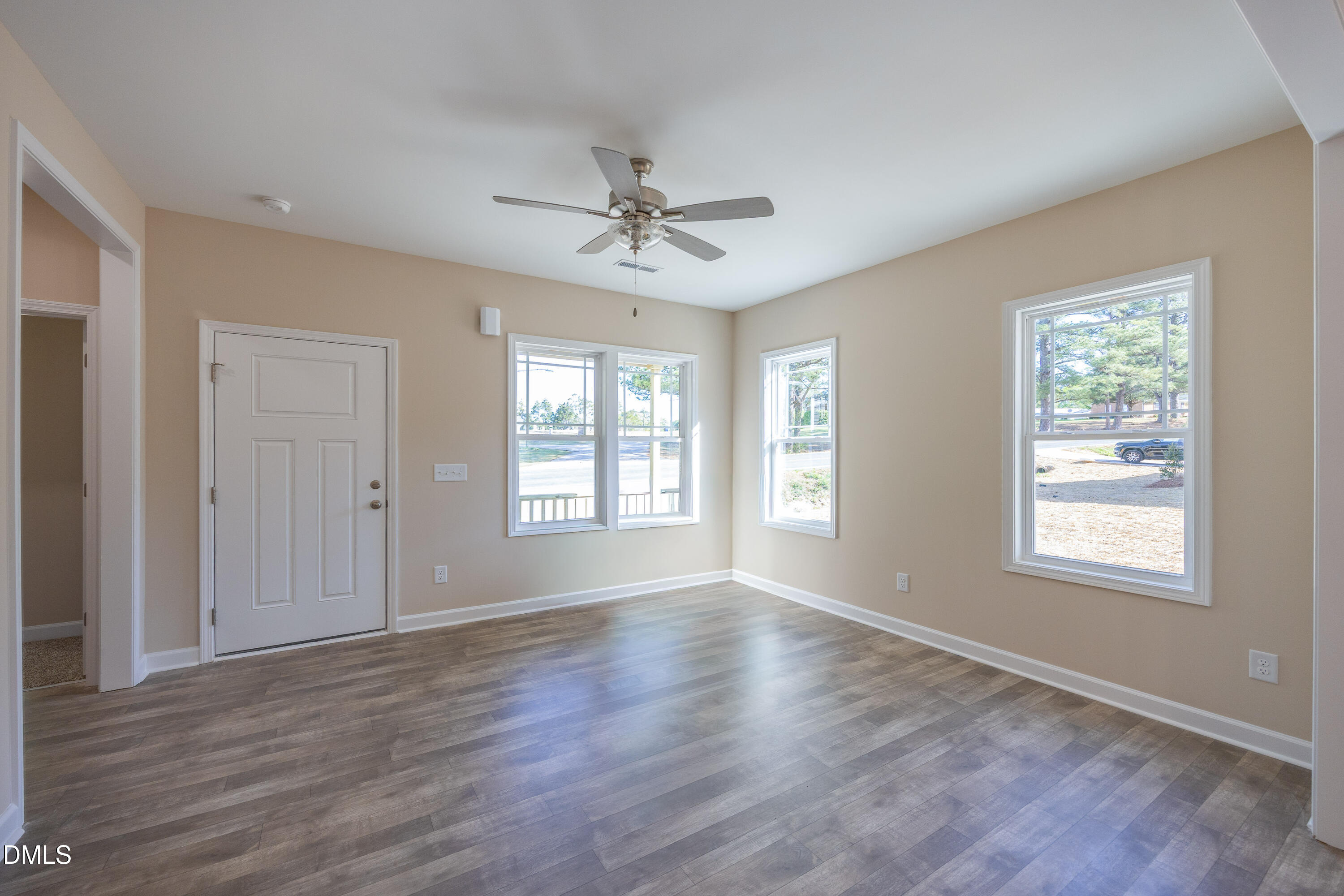 201 W Hamer Street Property Photo 4