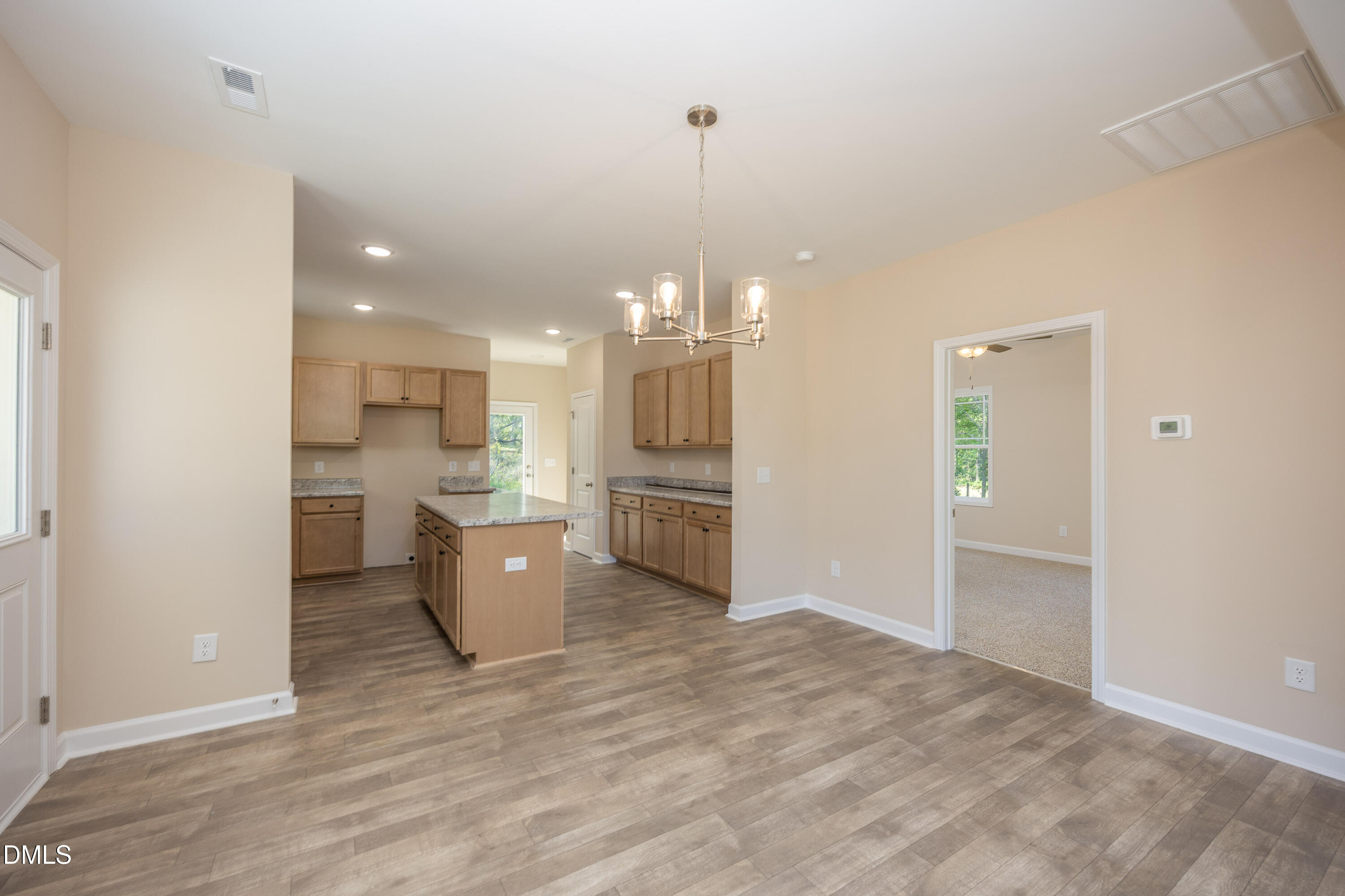 201 W Hamer Street Property Photo 5