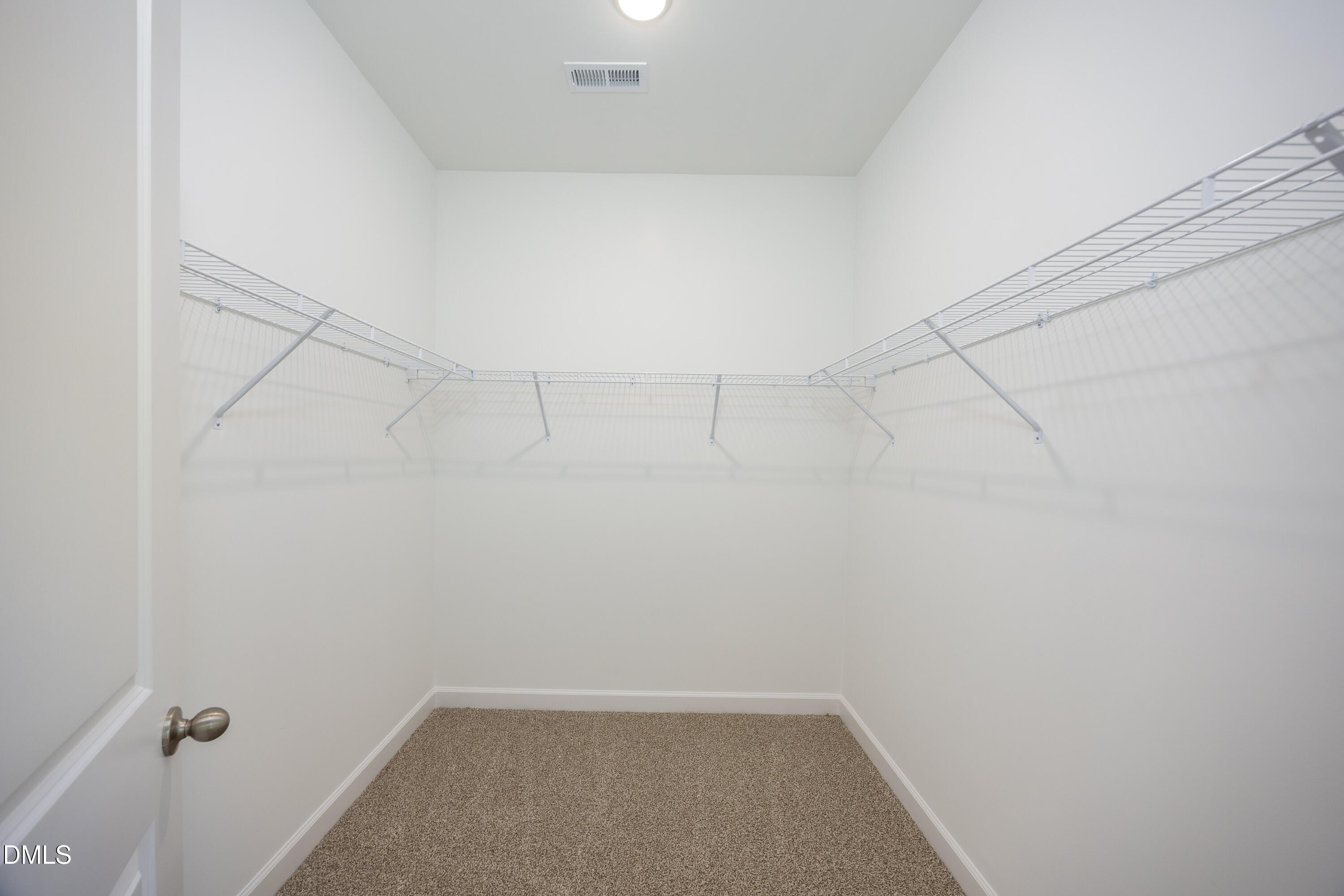 201 W Hamer Street Property Photo 15