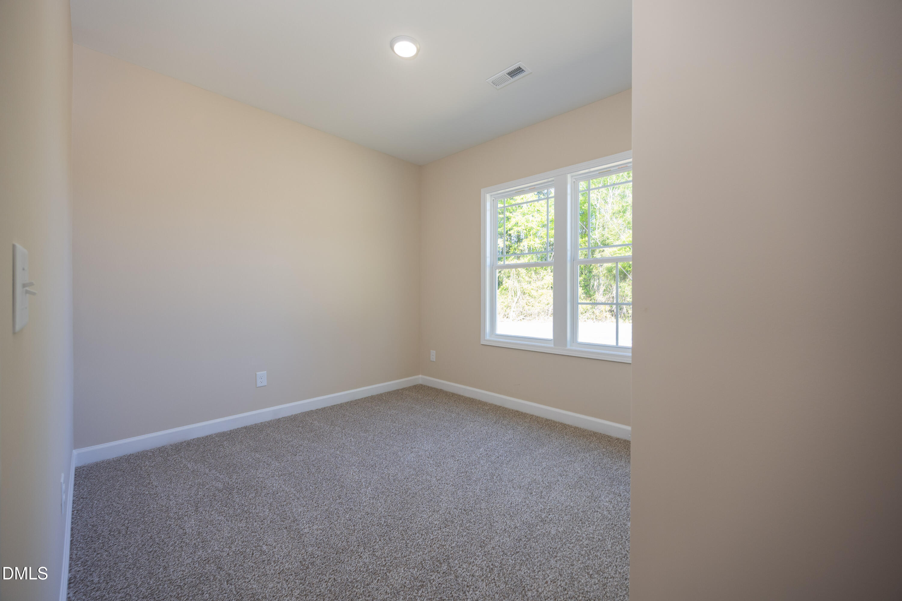 201 W Hamer Street Property Photo 18