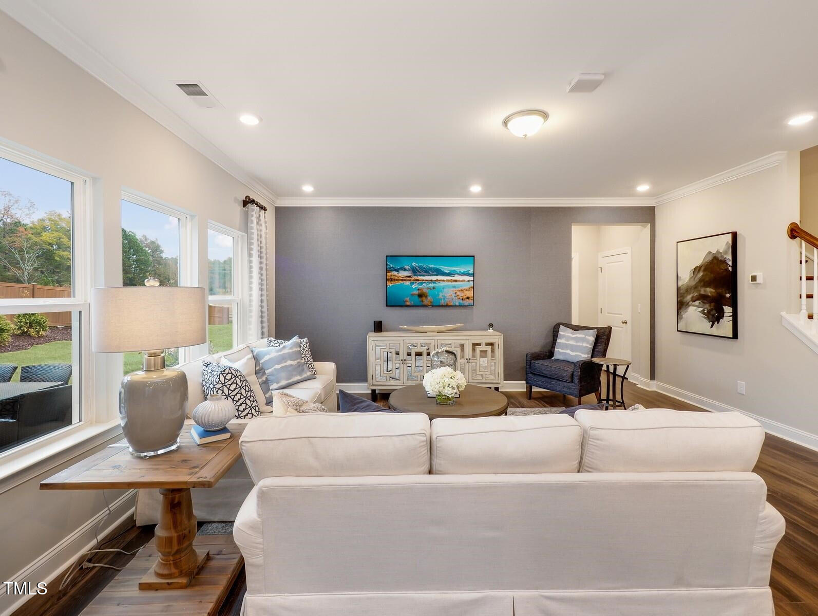 1056 Constellation Circle Property Photo 8