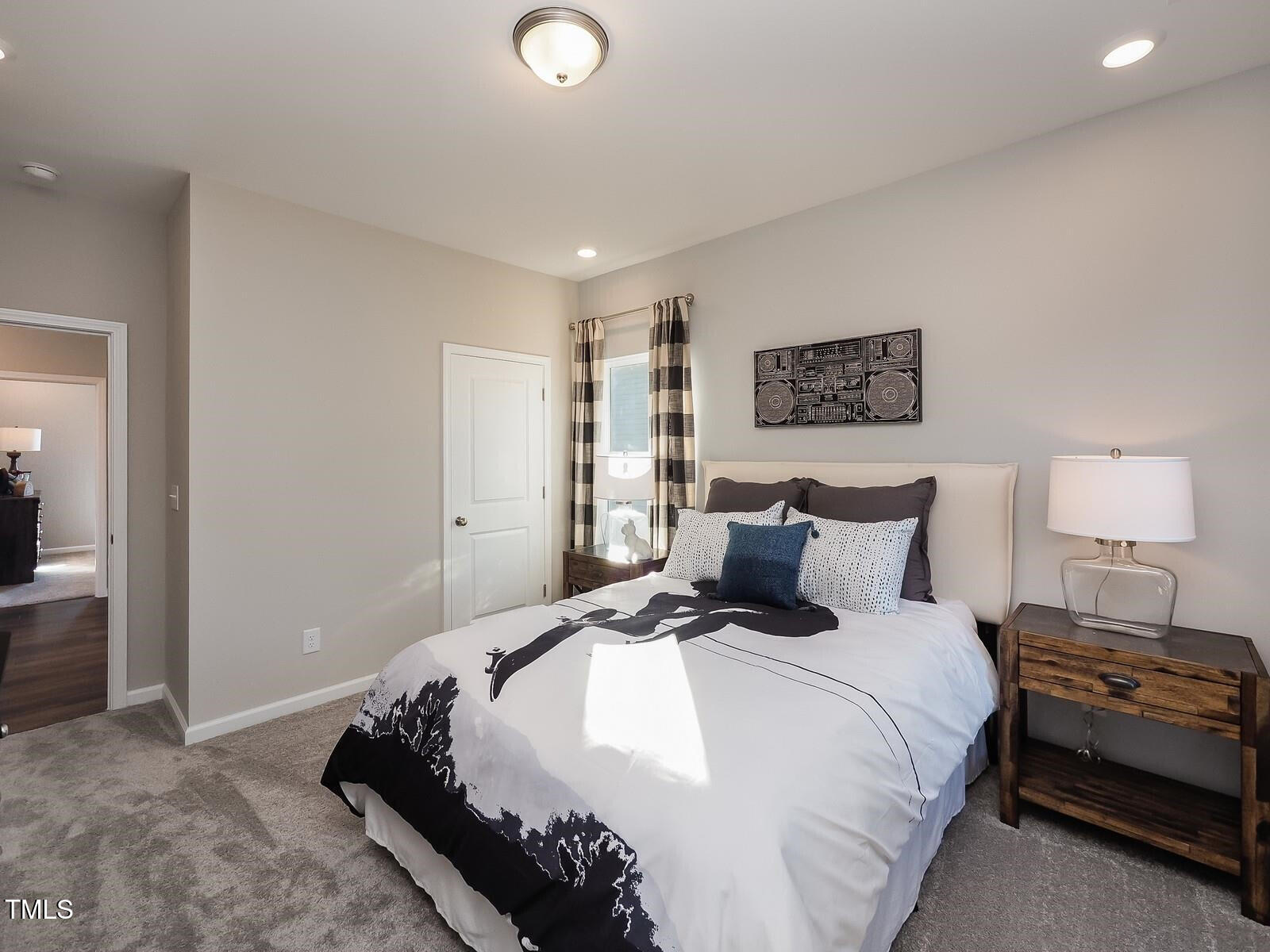 1056 Constellation Circle Property Photo 23