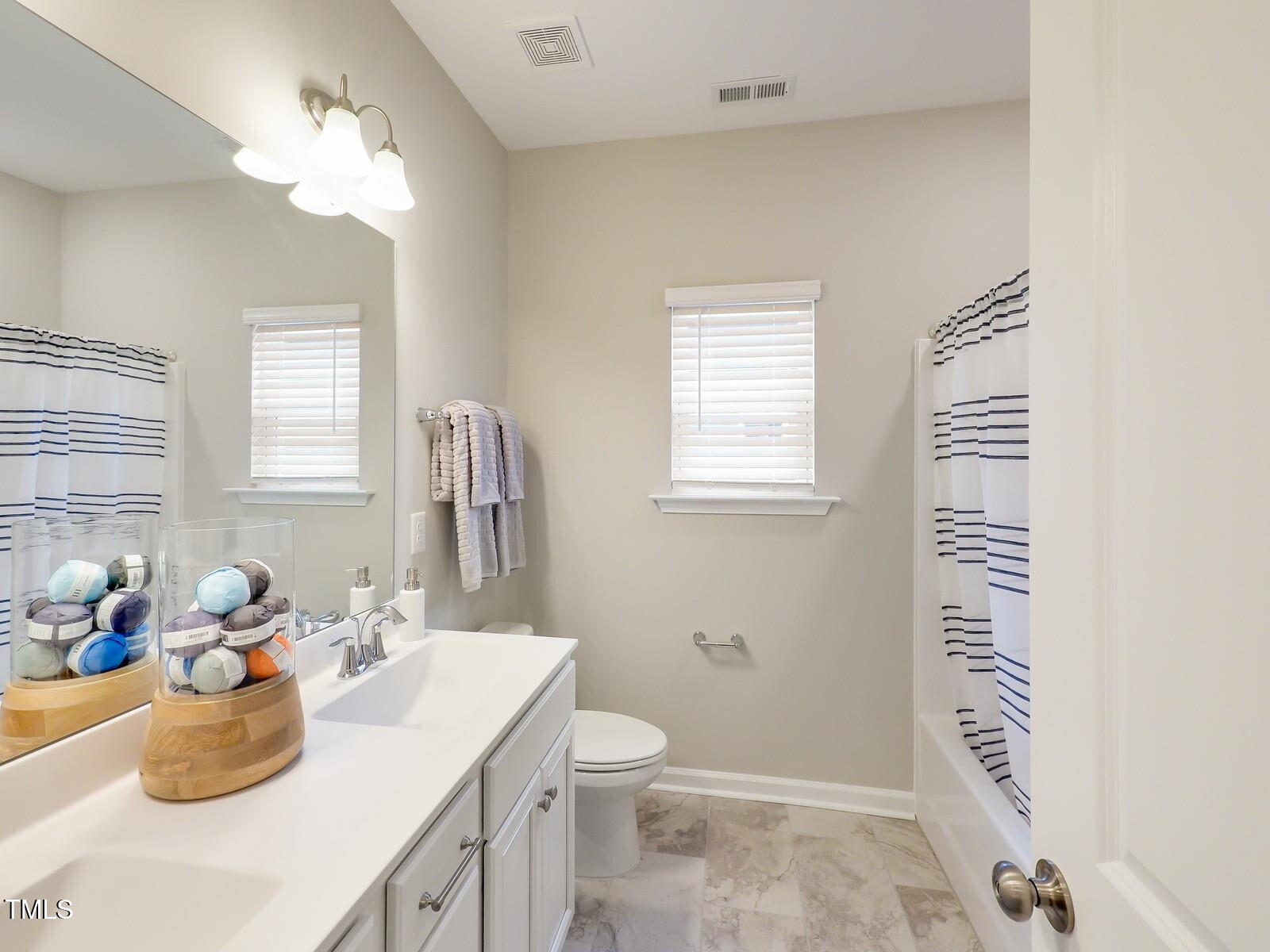 1056 Constellation Circle Property Photo 24