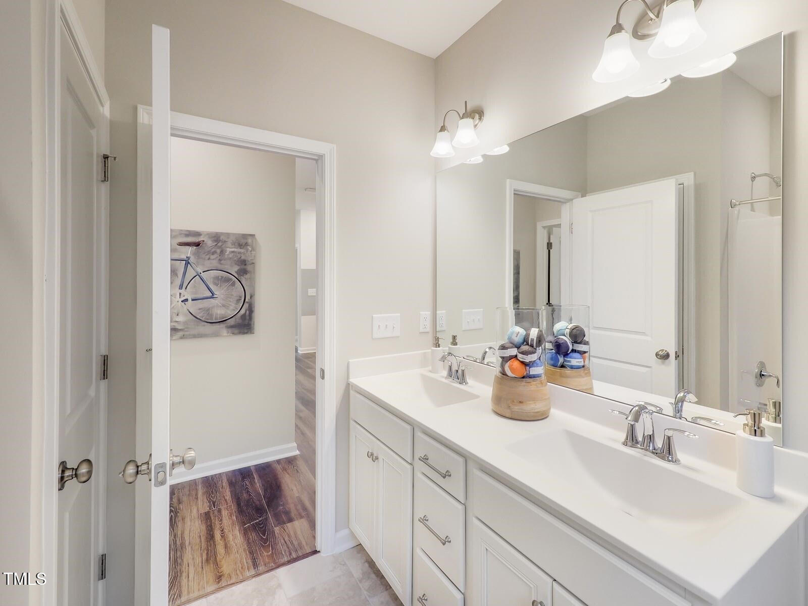 1056 Constellation Circle Property Photo 25