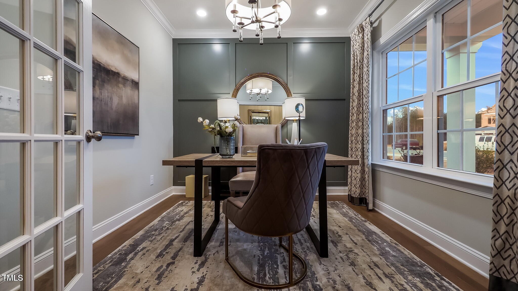1052 Constellation Circle Property Photo 4