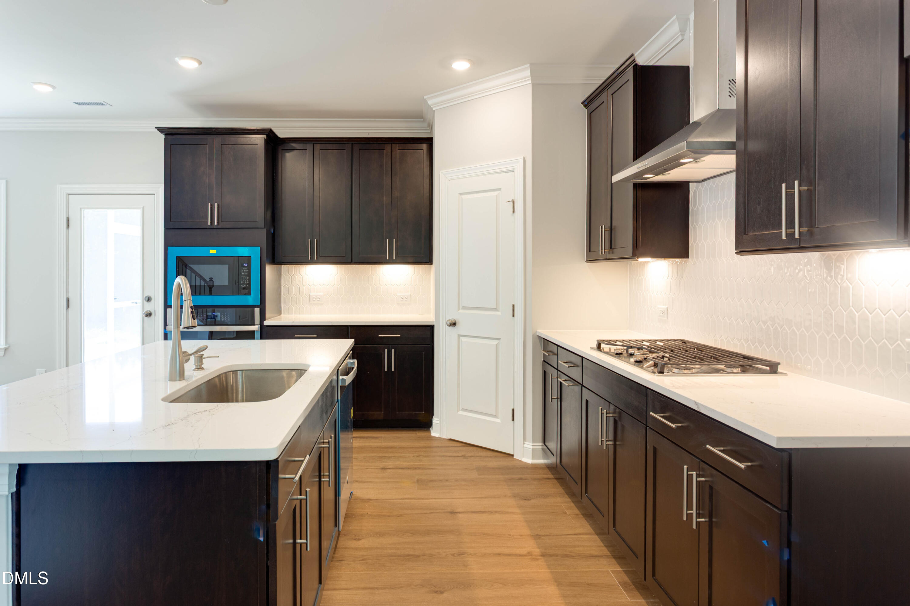1052 Constellation Circle Property Photo 6
