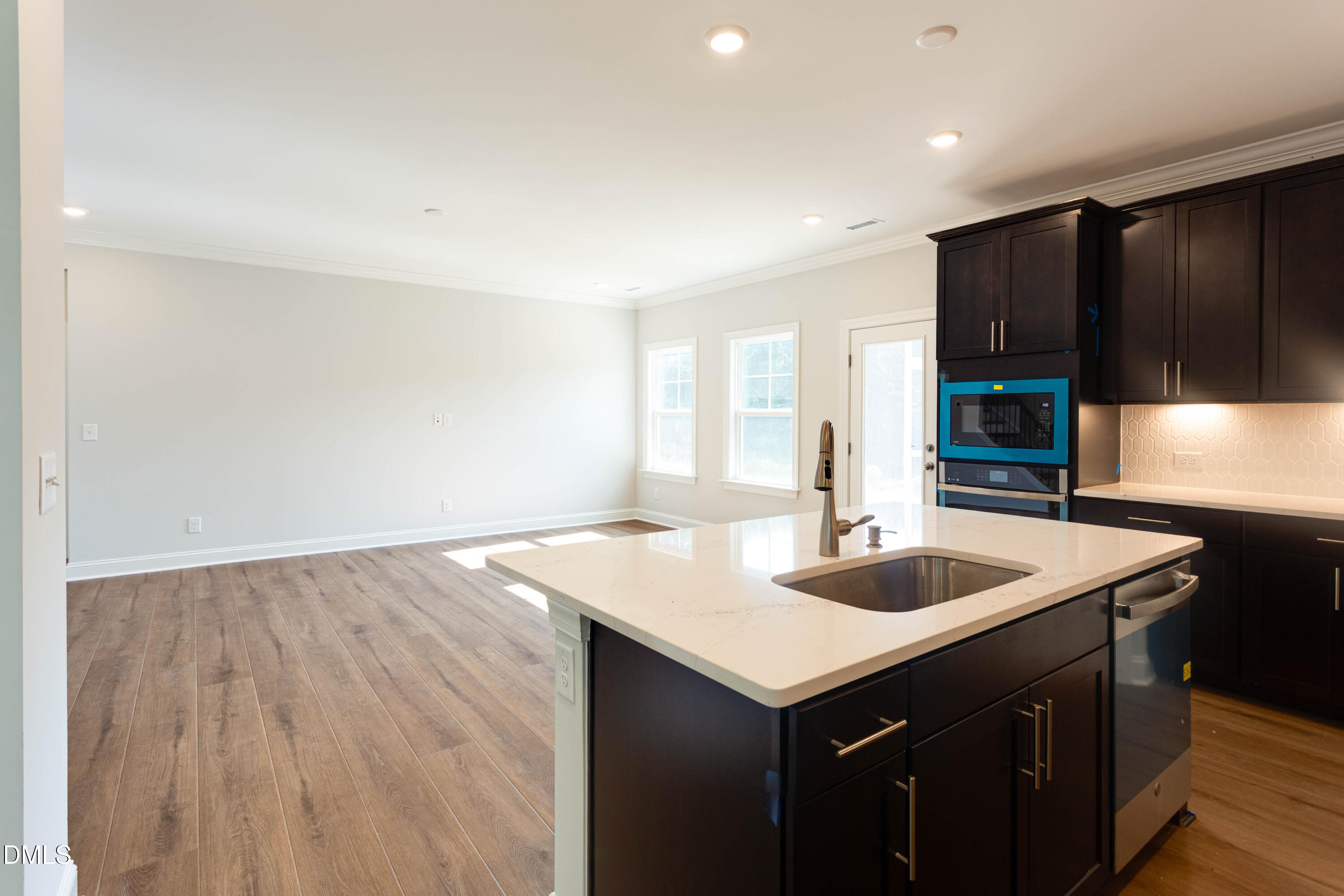 1052 Constellation Circle Property Photo 8