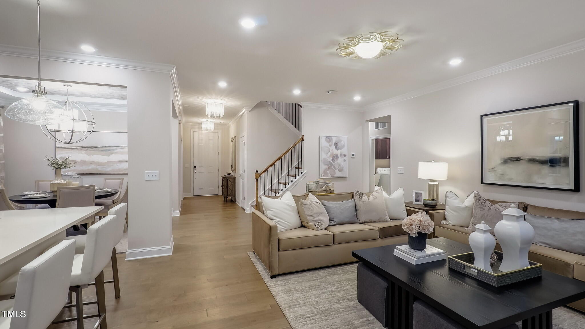 1052 Constellation Circle Property Photo 13