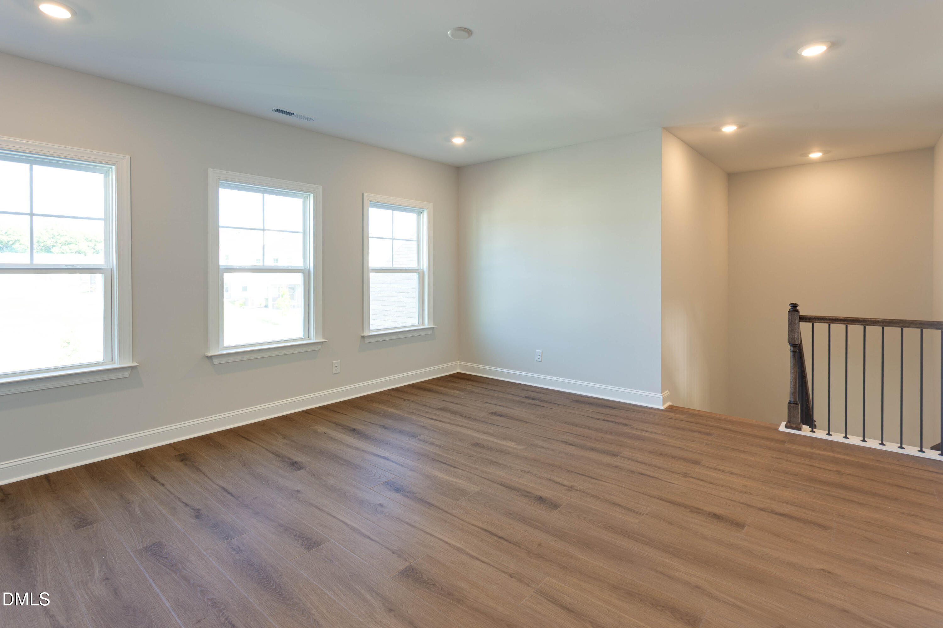 1052 Constellation Circle Property Photo 13