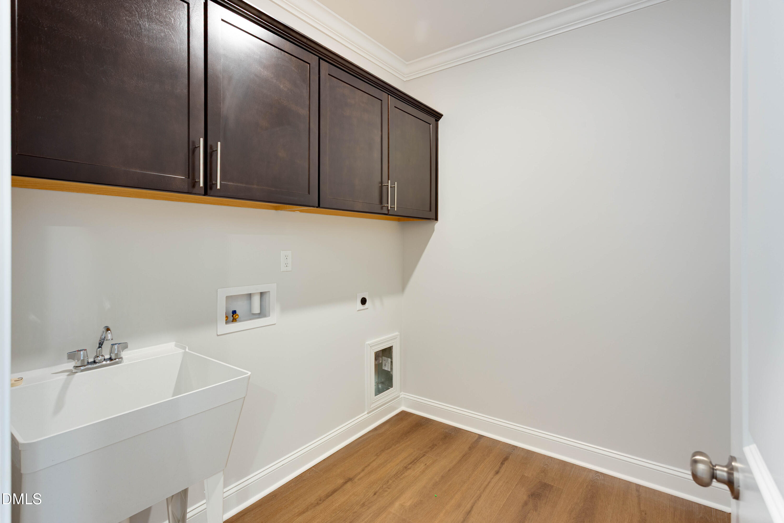 1052 Constellation Circle Property Photo 15