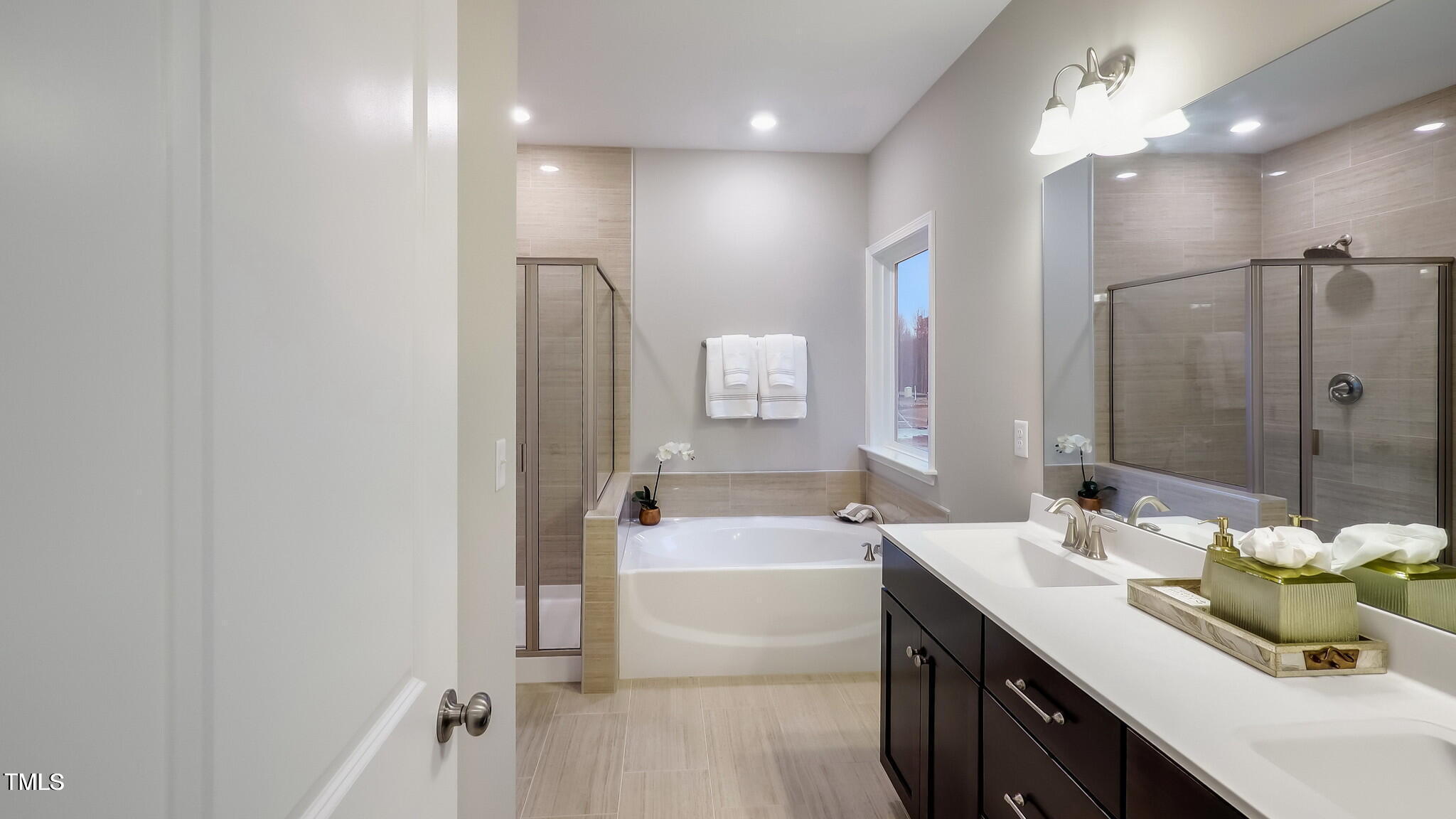 1052 Constellation Circle Property Photo 16