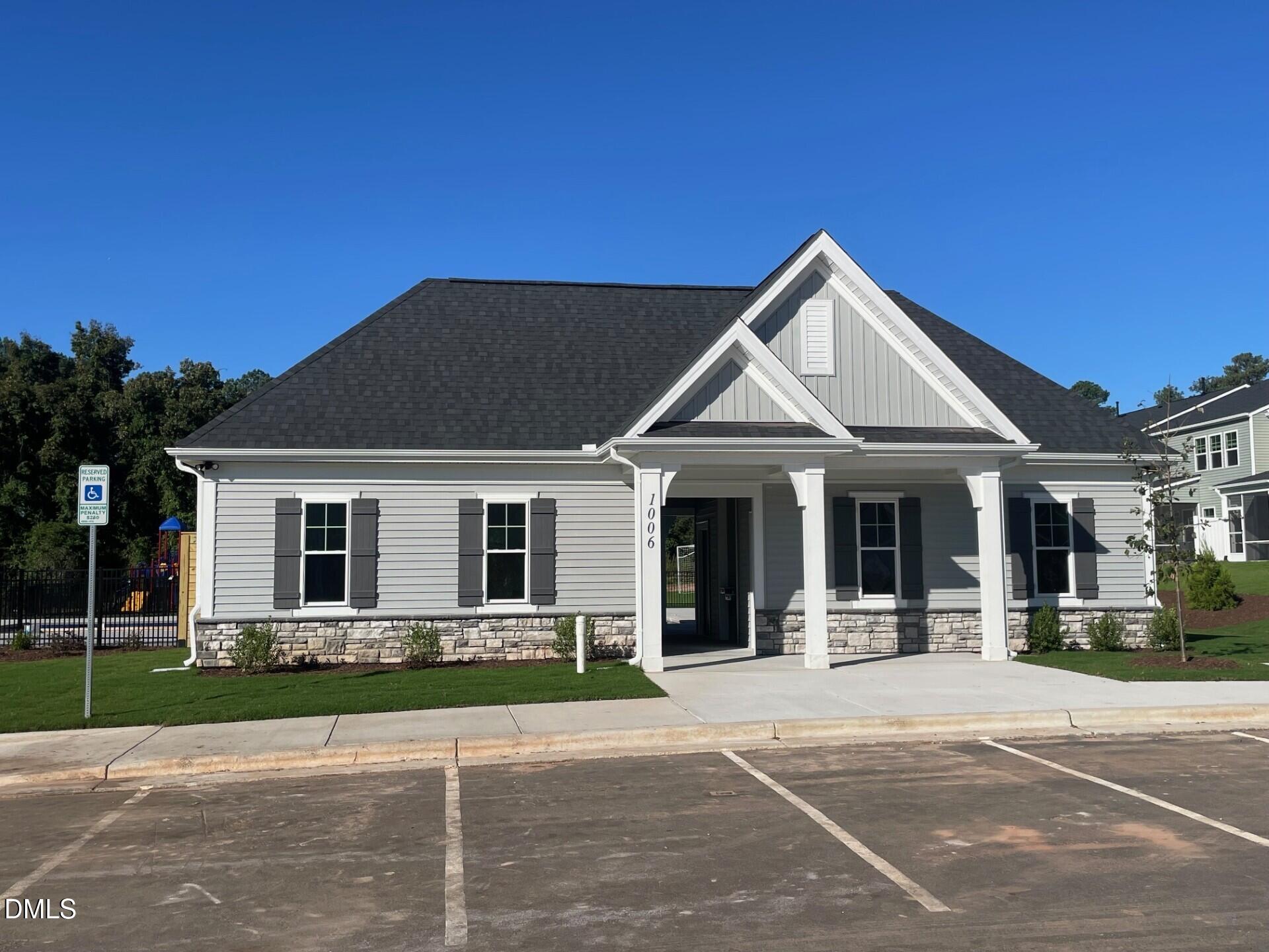 1052 Constellation Circle Property Photo 22