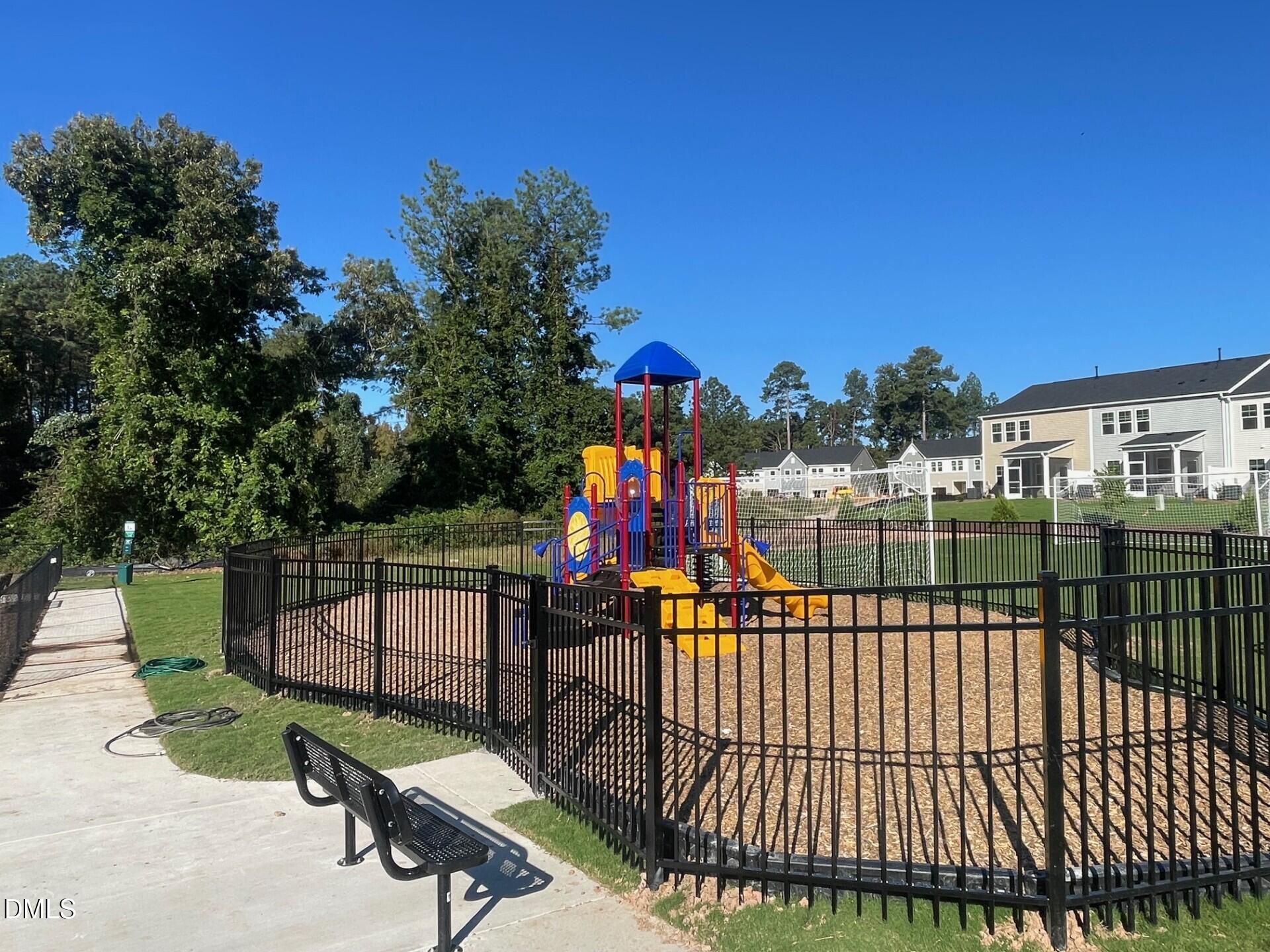 1052 Constellation Circle Property Photo 24