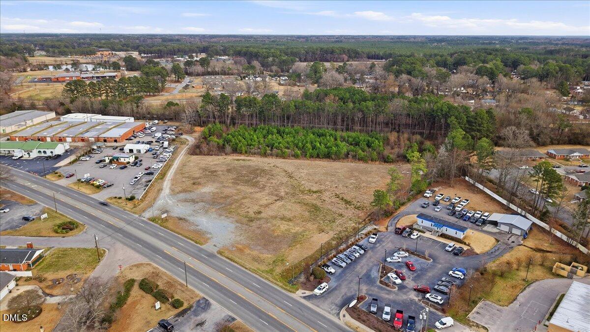 611 S Brightleaf Boulevard Property Photo 2