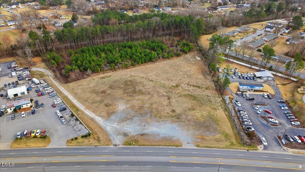 611 S Brightleaf Boulevard Property Photo 8