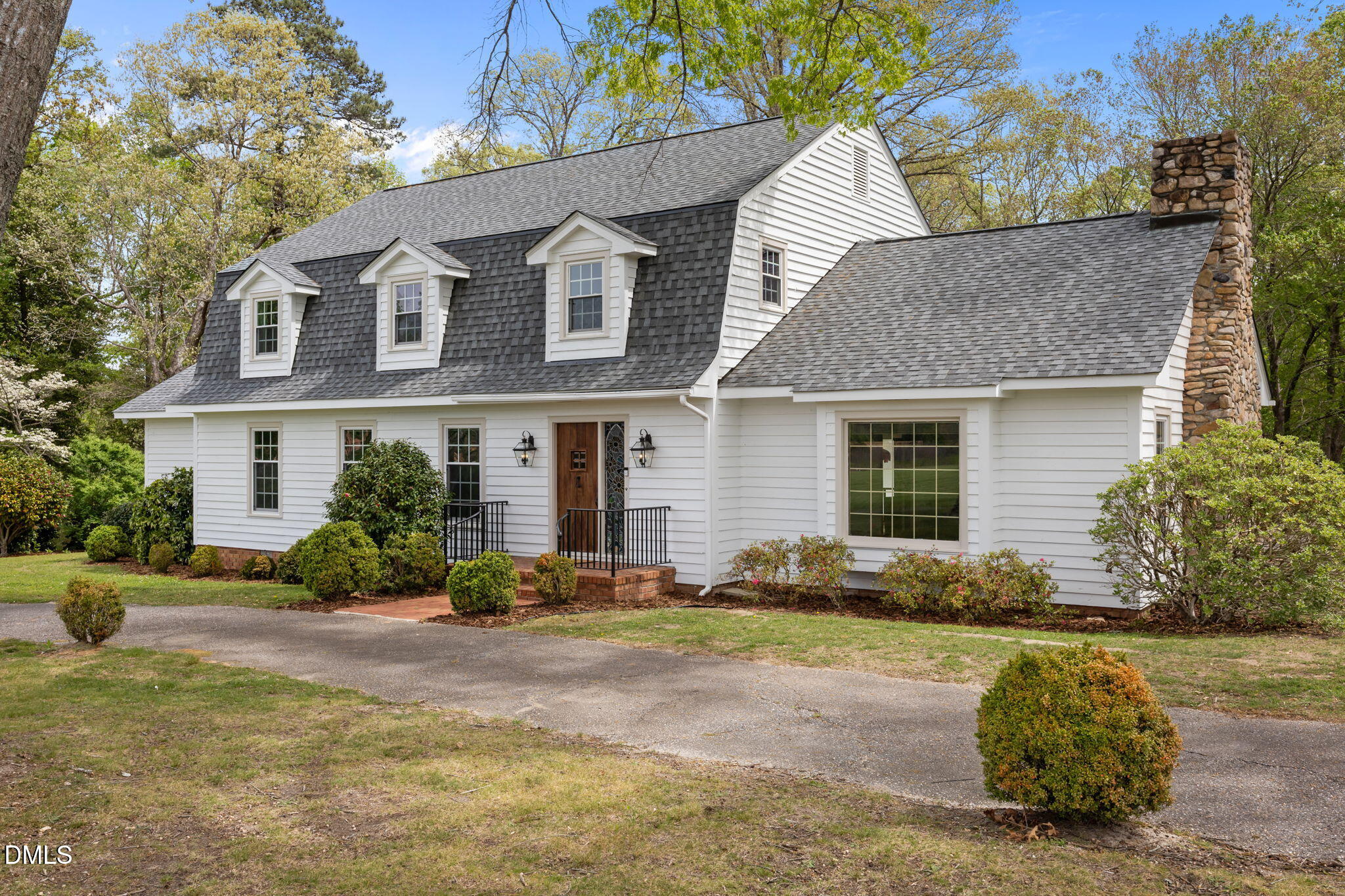 1094 Guy Road Property Photo 1