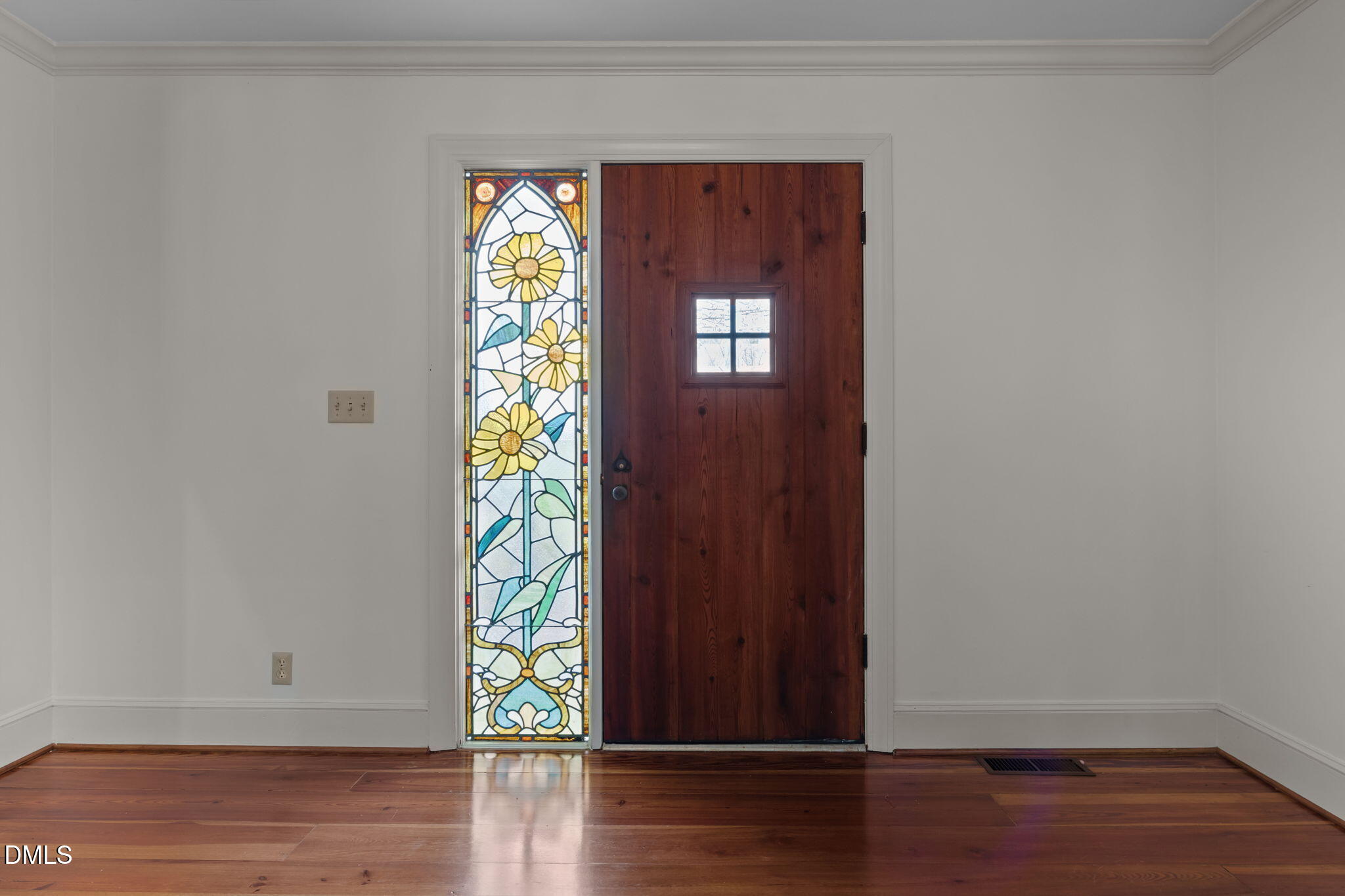 1094 Guy Road Property Photo 9