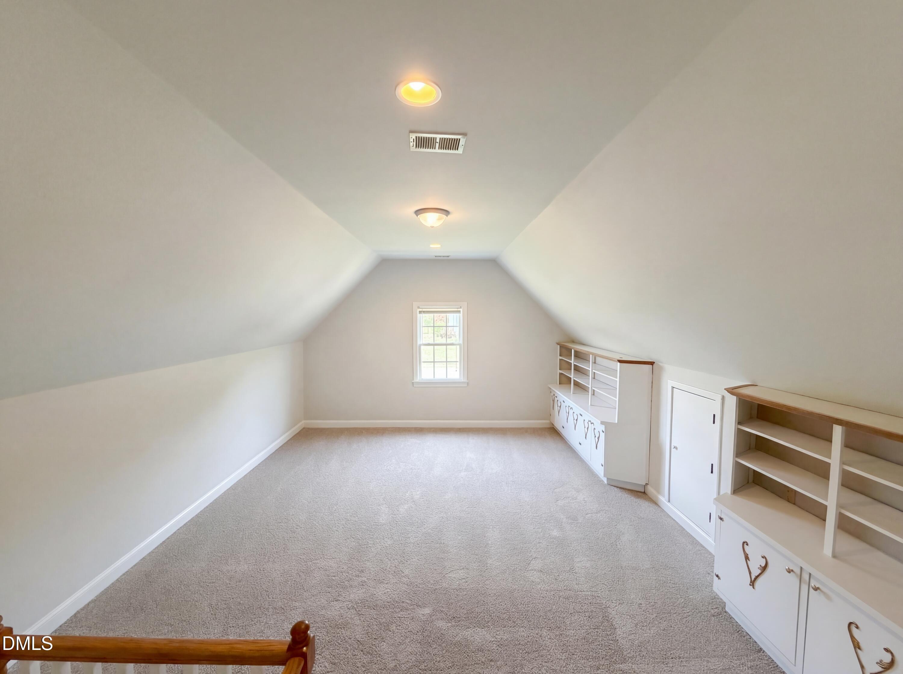 90 Scotts Pine Circle Property Photo 8