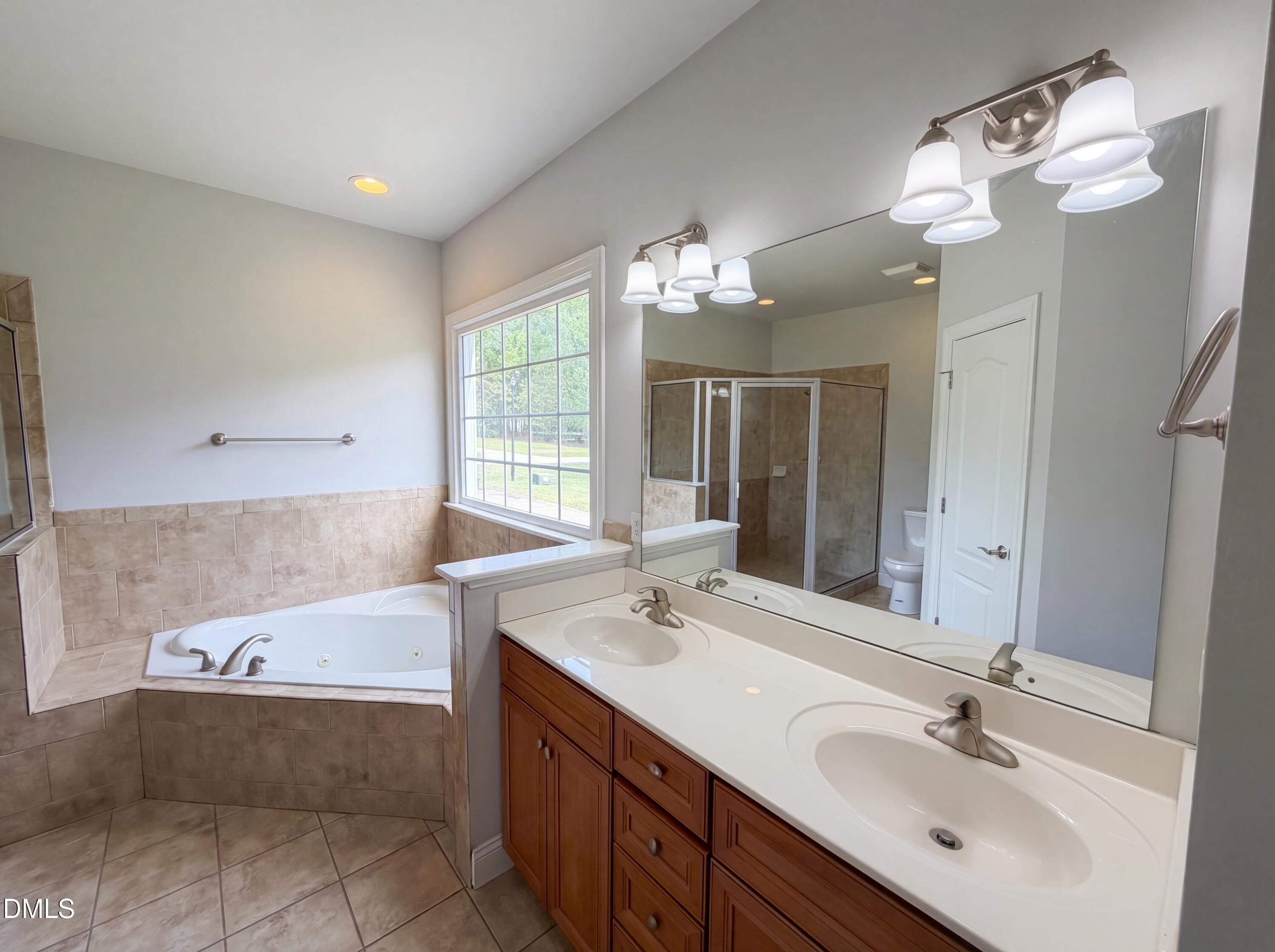 90 Scotts Pine Circle Property Photo 10