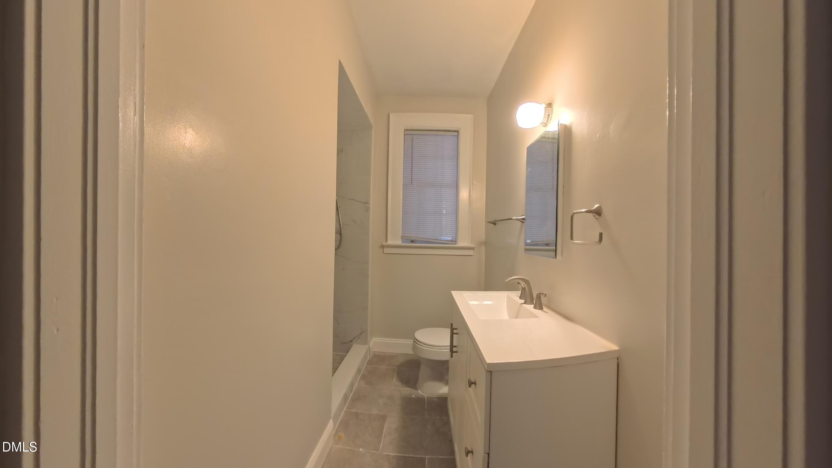 913 Dacian Avenue Property Photo 22
