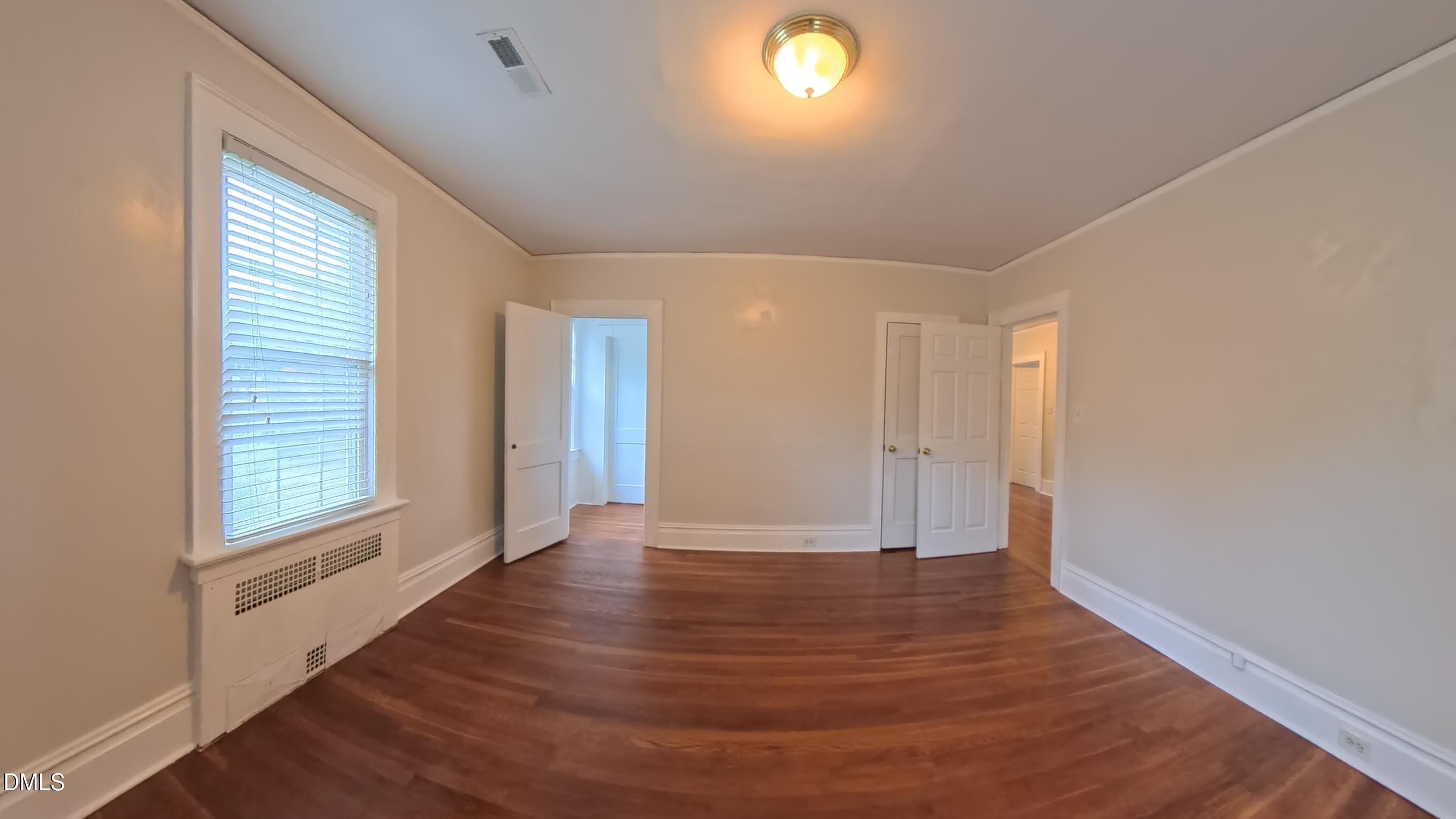 913 Dacian Avenue Property Photo 30