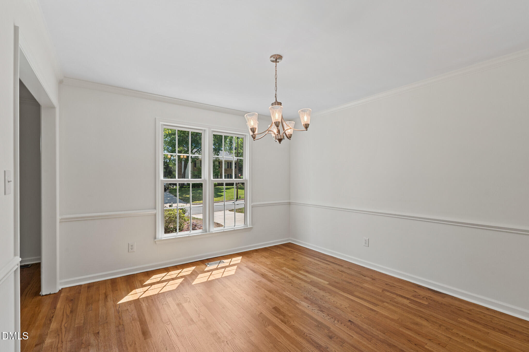 4413 Densmore Place Property Photo 7