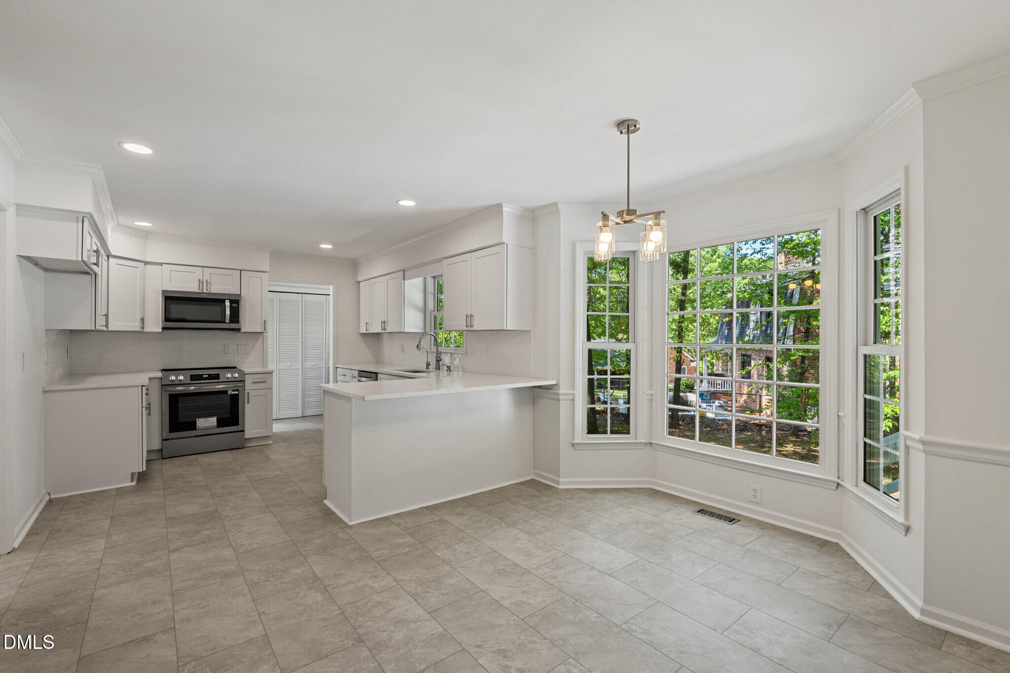 4413 Densmore Place Property Photo 8