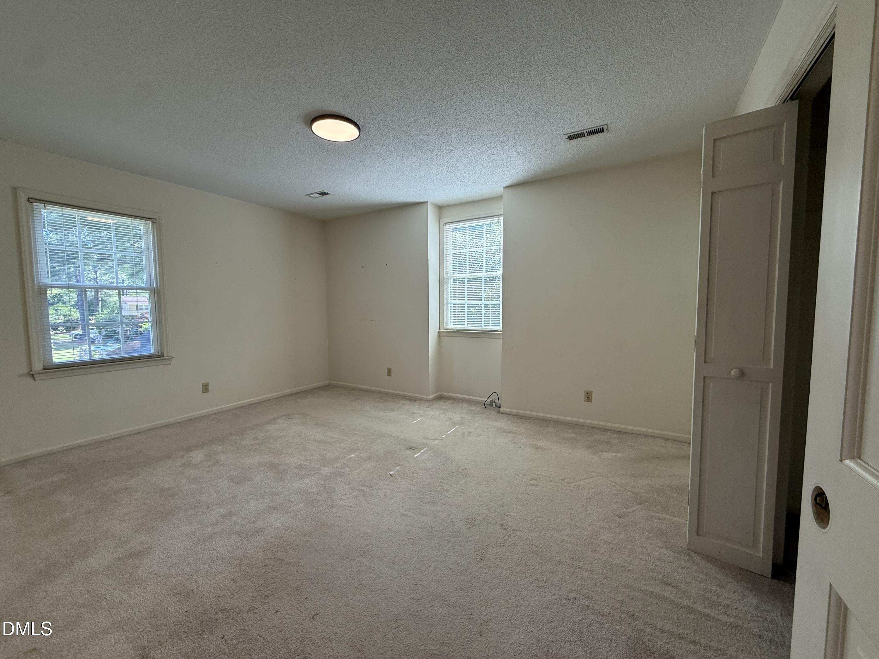 907 Chestnut Drive Property Photo 29