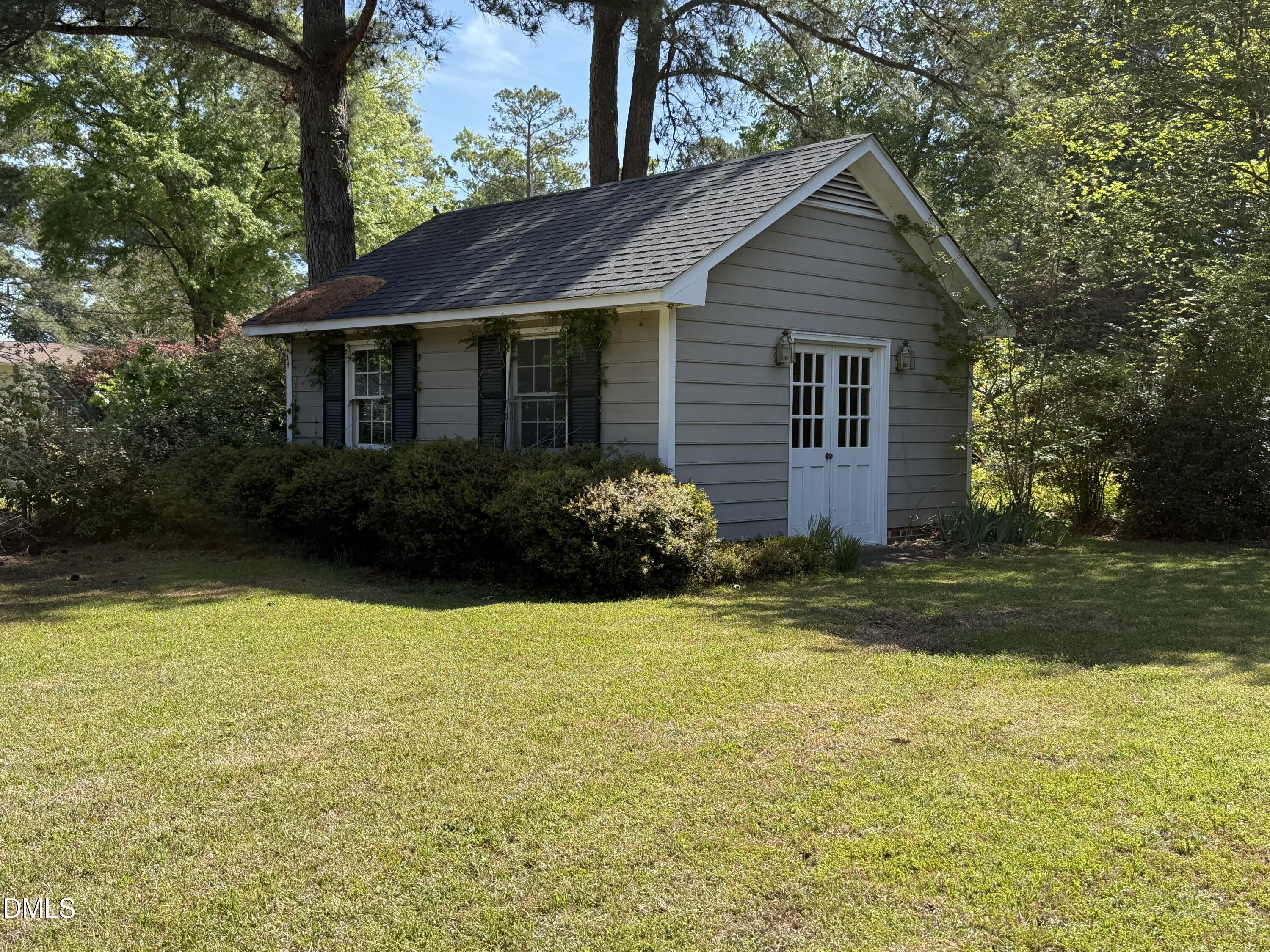 907 Chestnut Drive Property Photo 36
