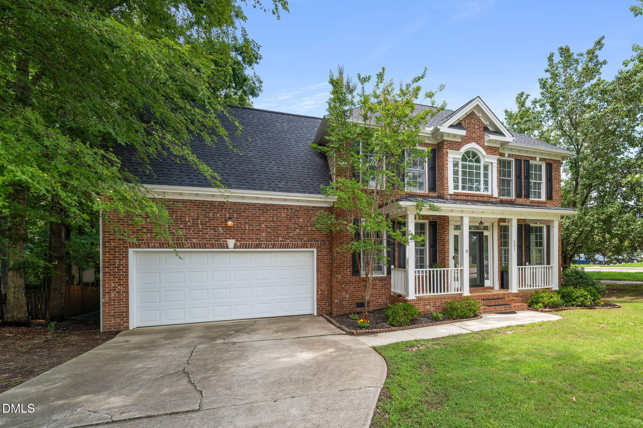 201 Sarazen Drive Property Photo 2
