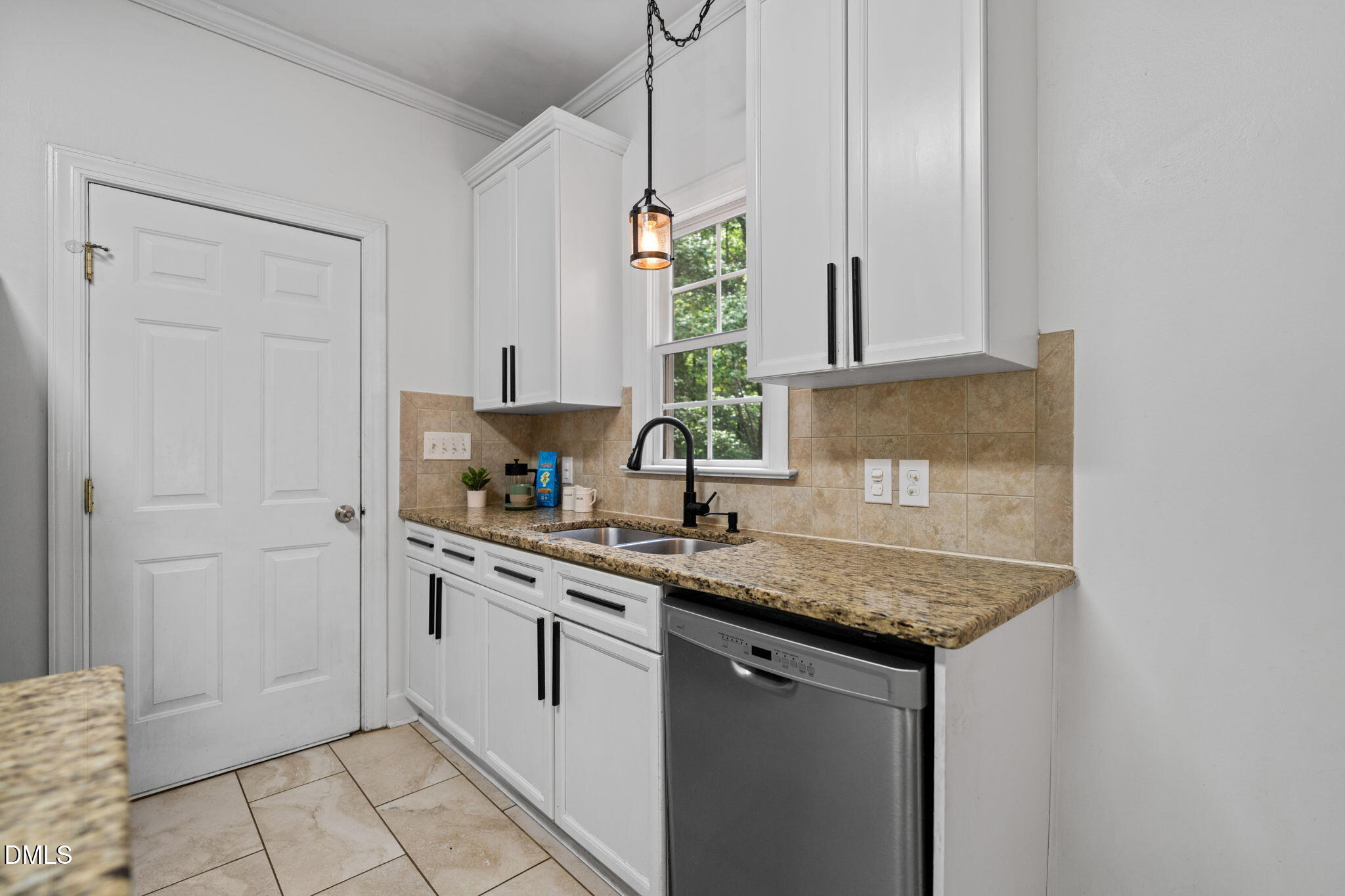 201 Sarazen Drive Property Photo 8