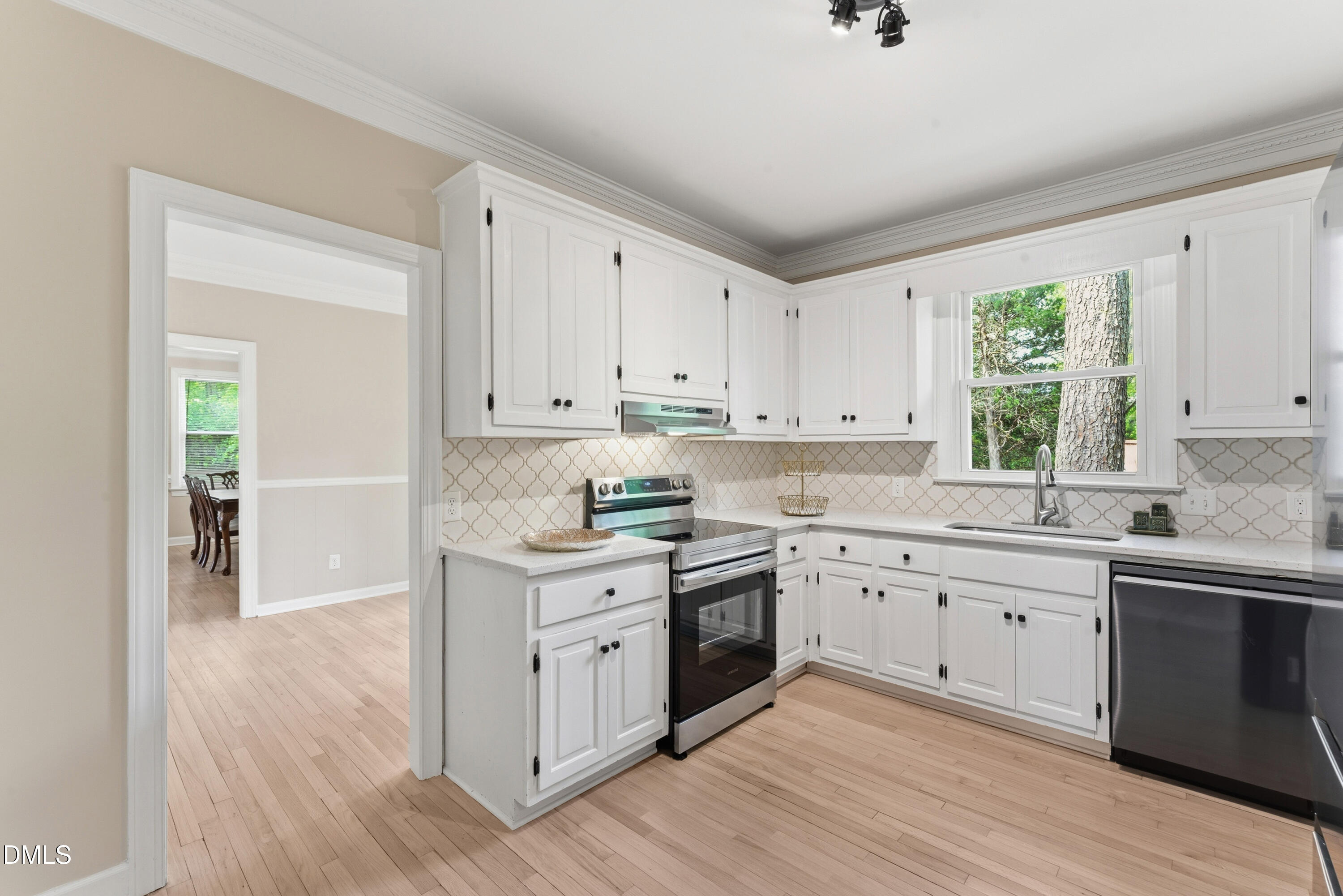 3822 Hope Valley Road Property Photo 6