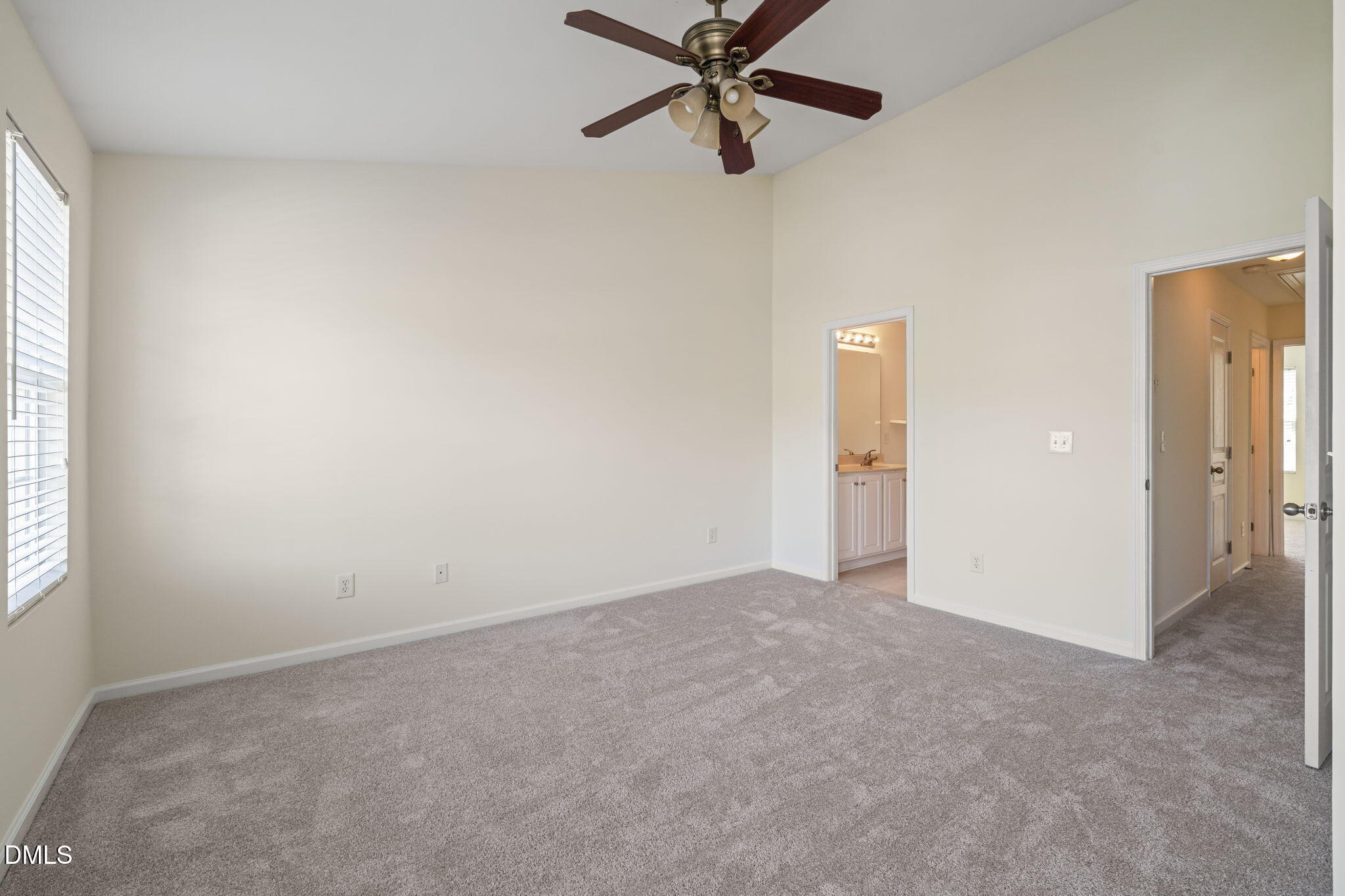 702 Bryant Street Property Photo 28