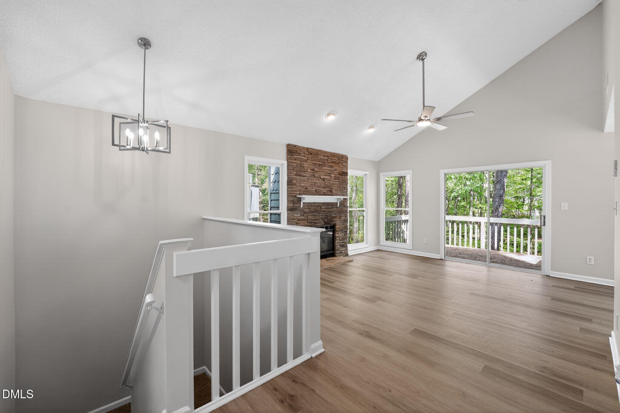 3515 Willowtree Lane Property Photo 4