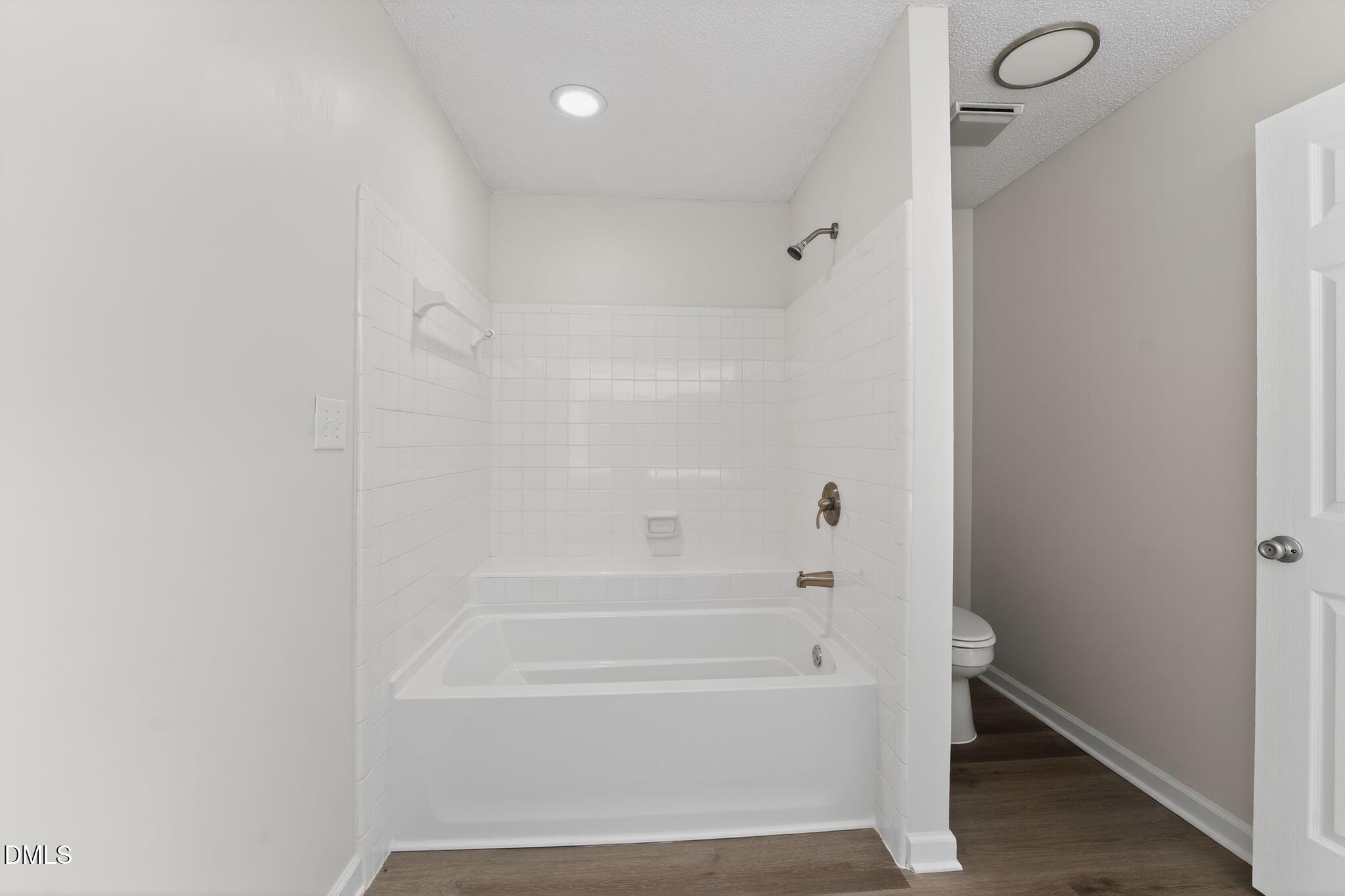 3515 Willowtree Lane Property Photo 13