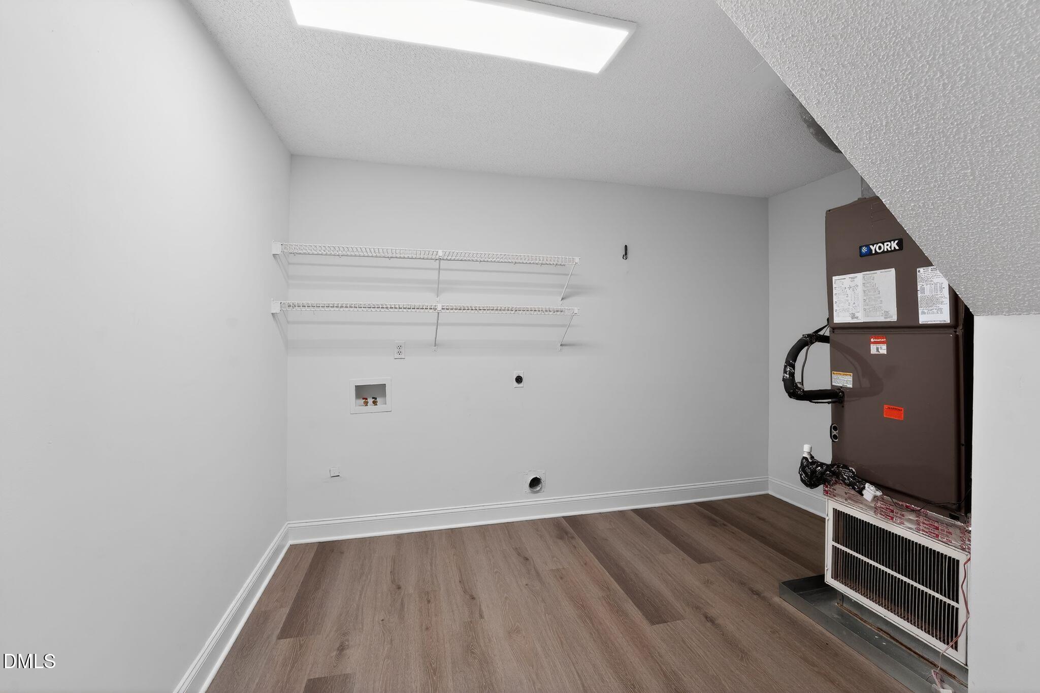 3515 Willowtree Lane Property Photo 17