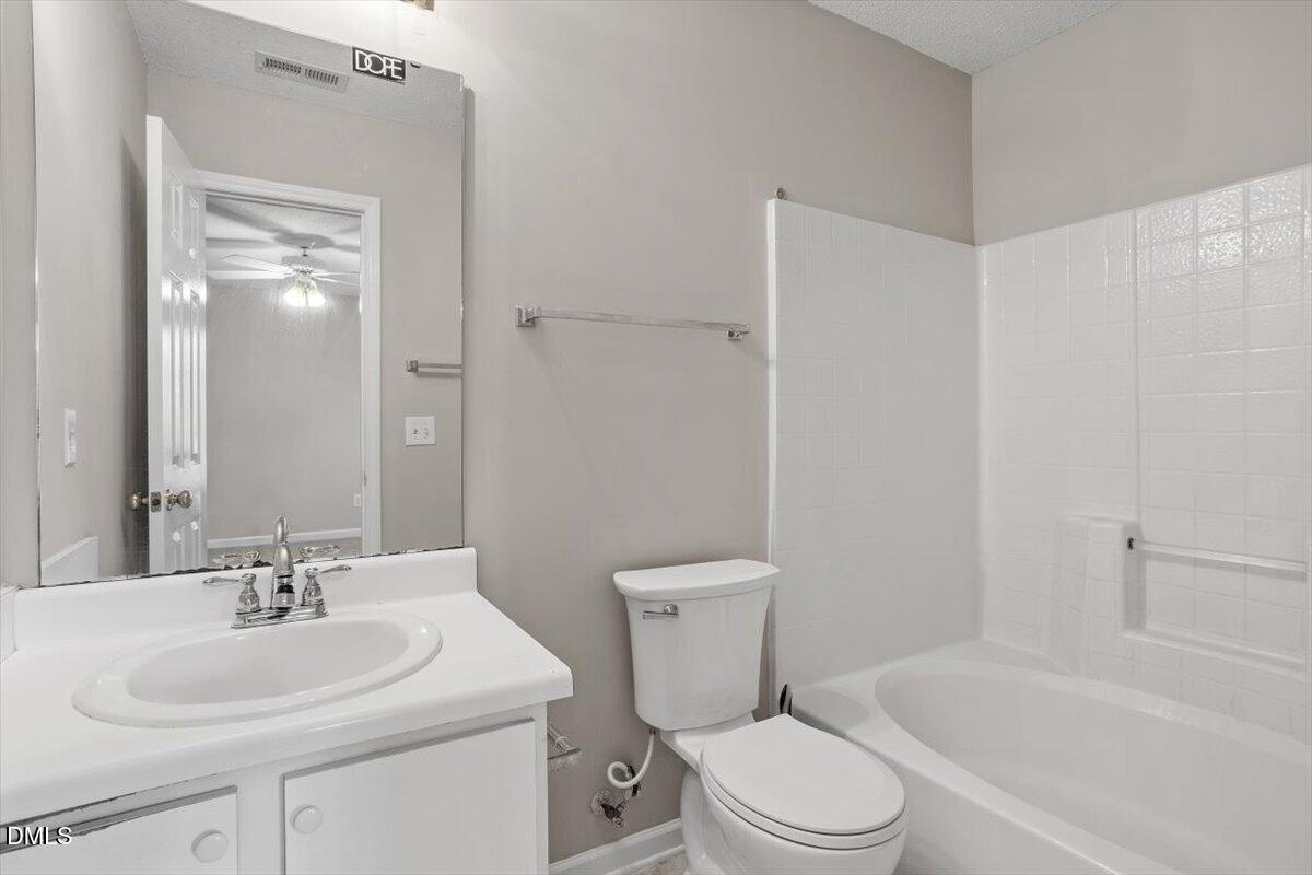 5212 Marthonna Way Property Photo 13