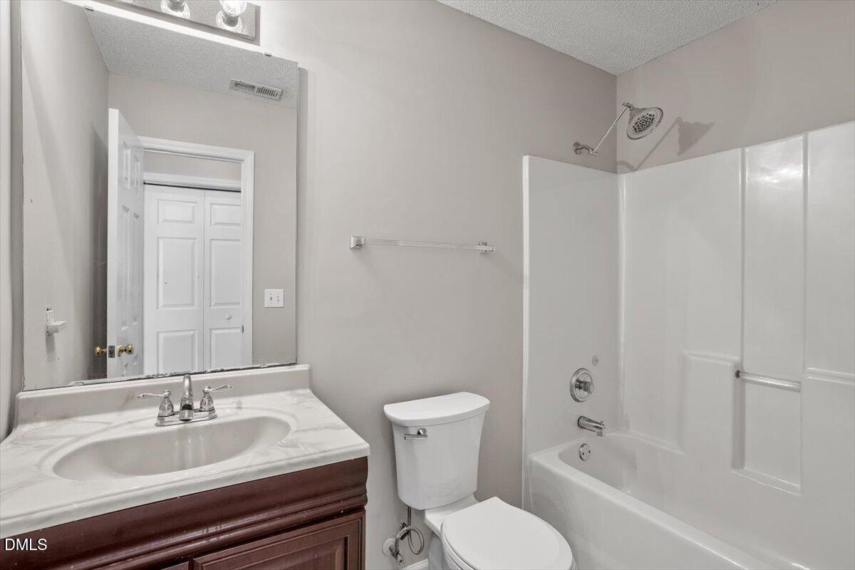 5212 Marthonna Way Property Photo 17
