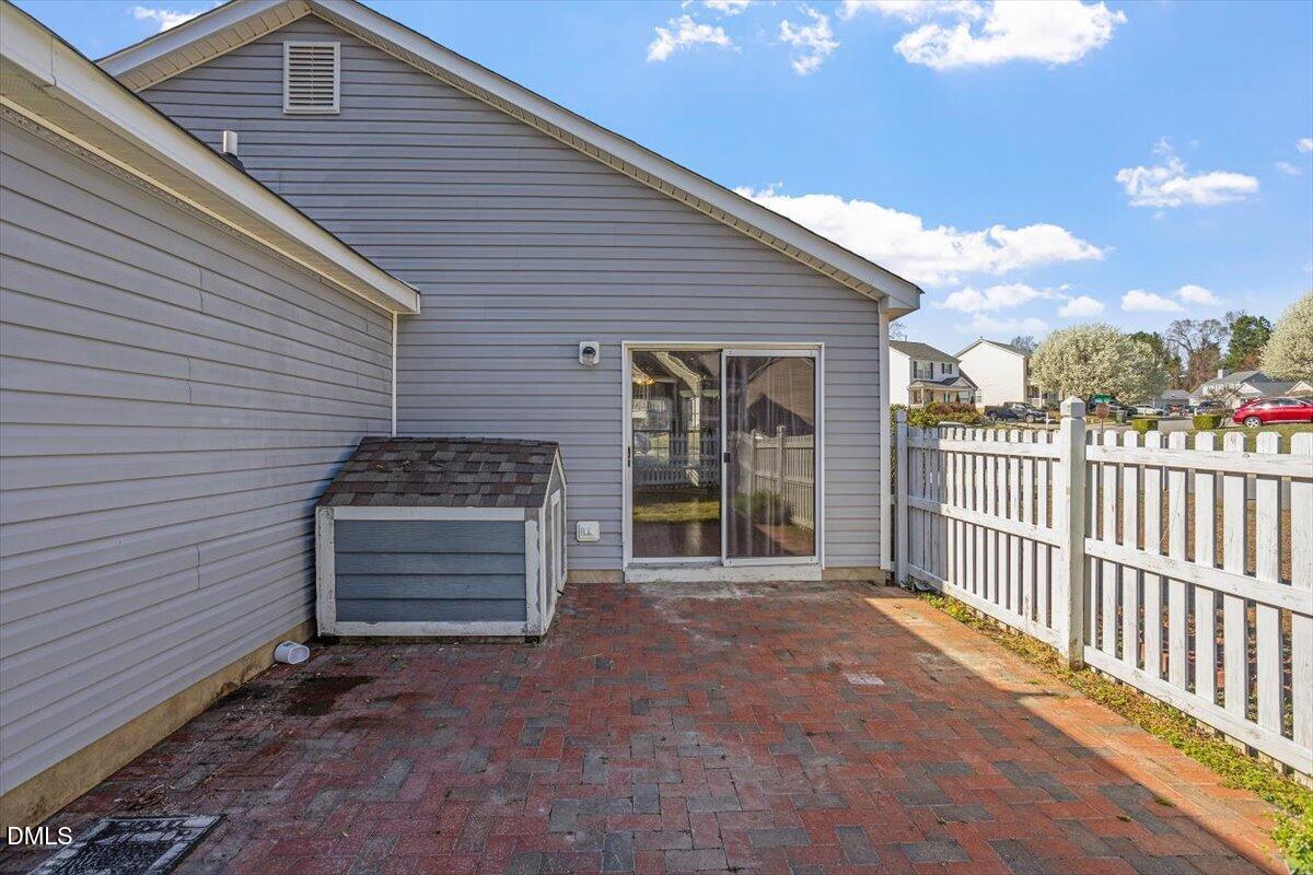 5212 Marthonna Way Property Photo 20
