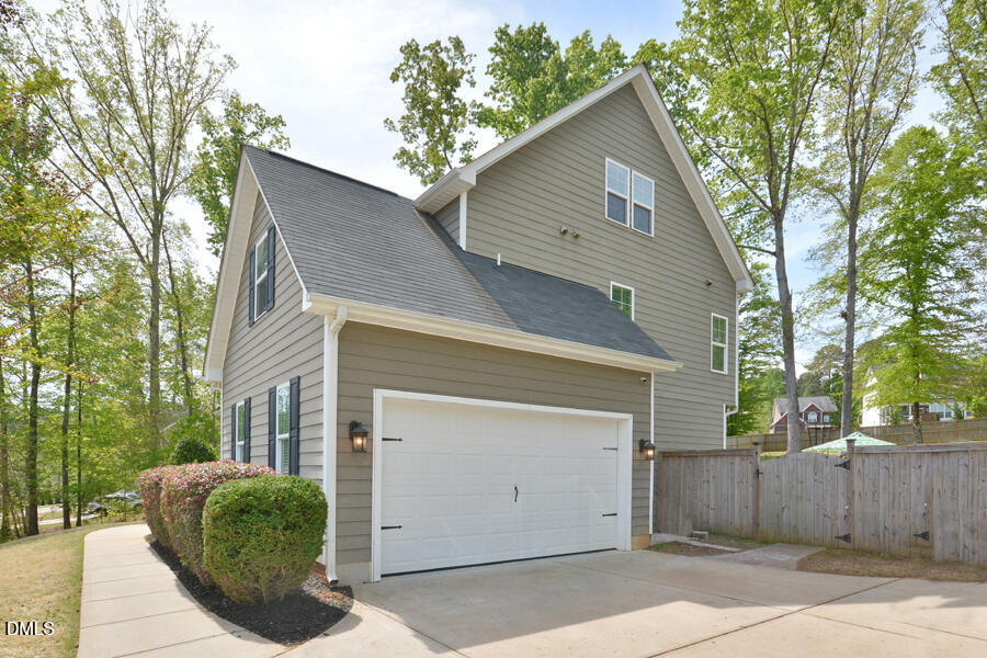 5520 Fantasy Moth Drive Property Photo 17