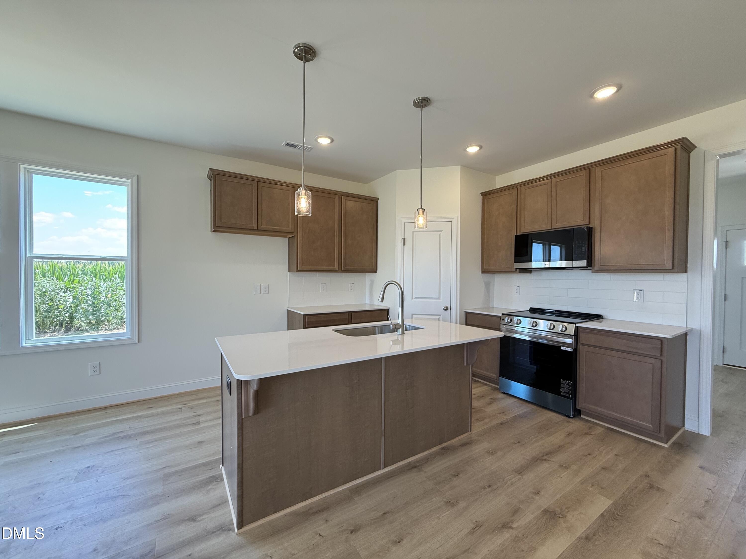 145 Longfield Court Property Photo 3