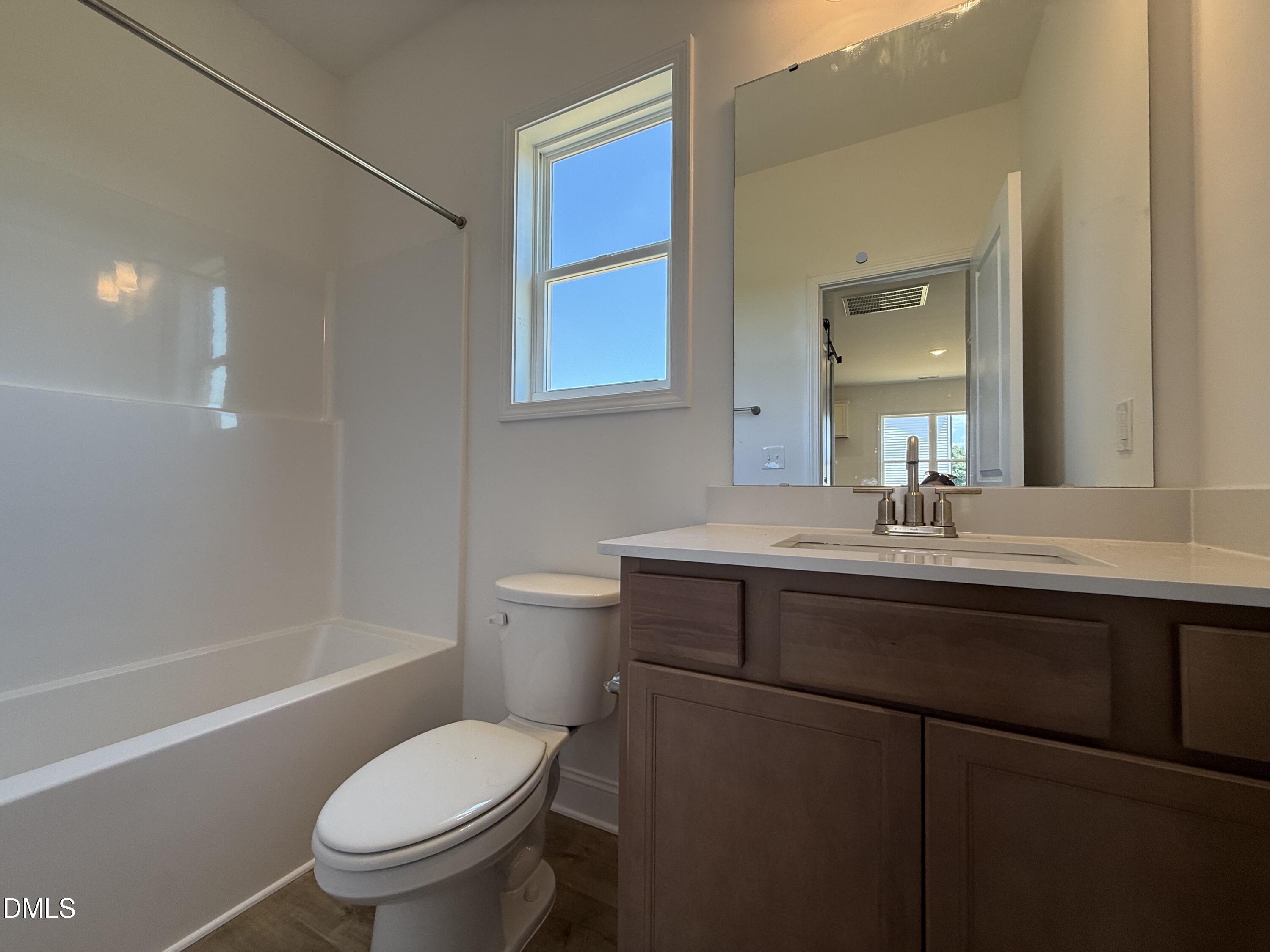 156 Longfield Court Property Photo 10