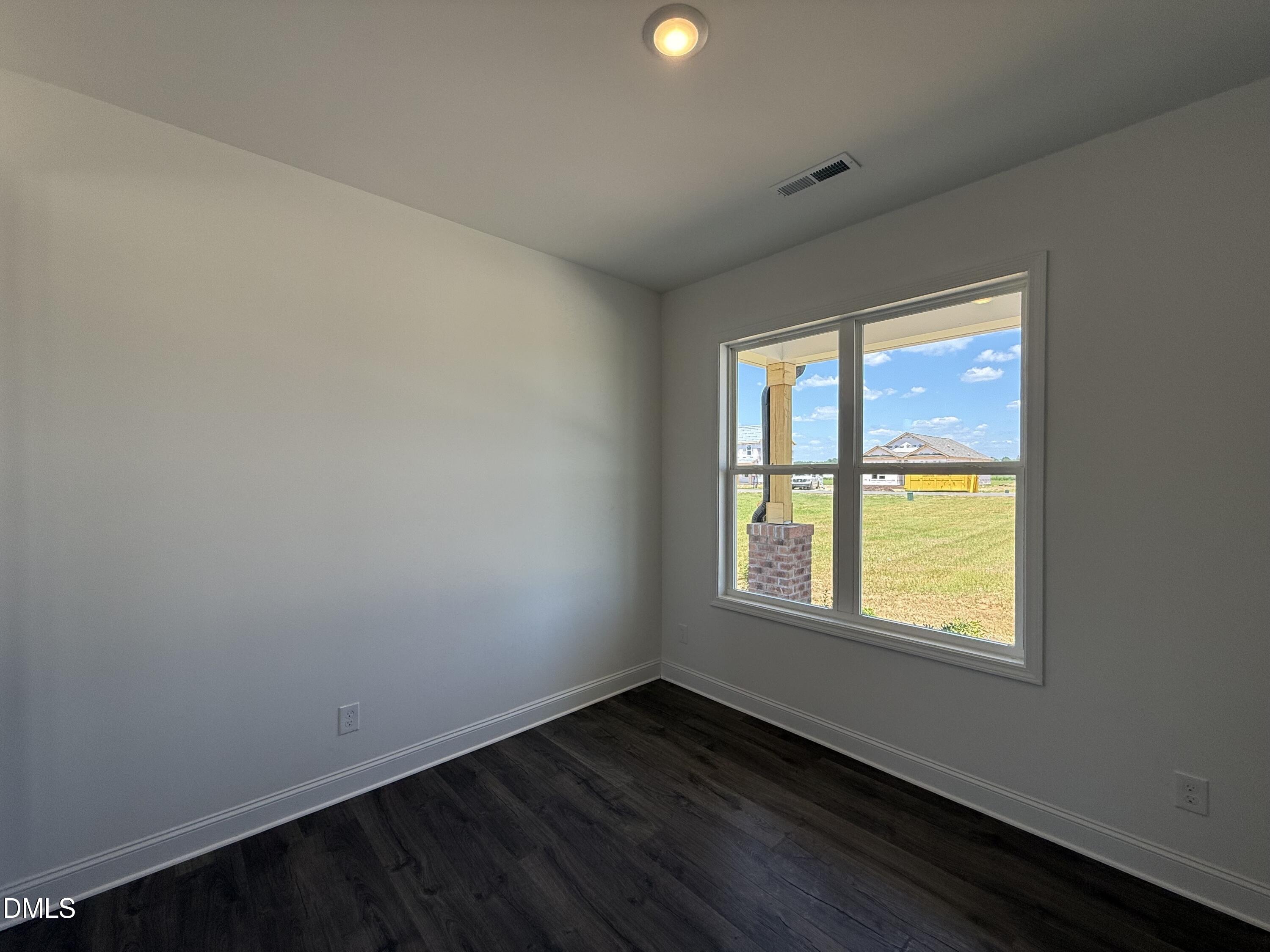 140 Longfield Court Property Photo 9