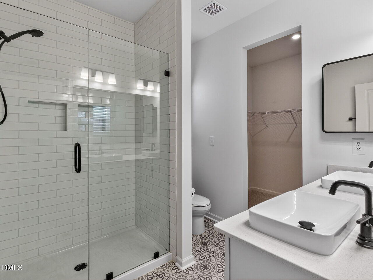 38 N District Avenue Property Photo 20
