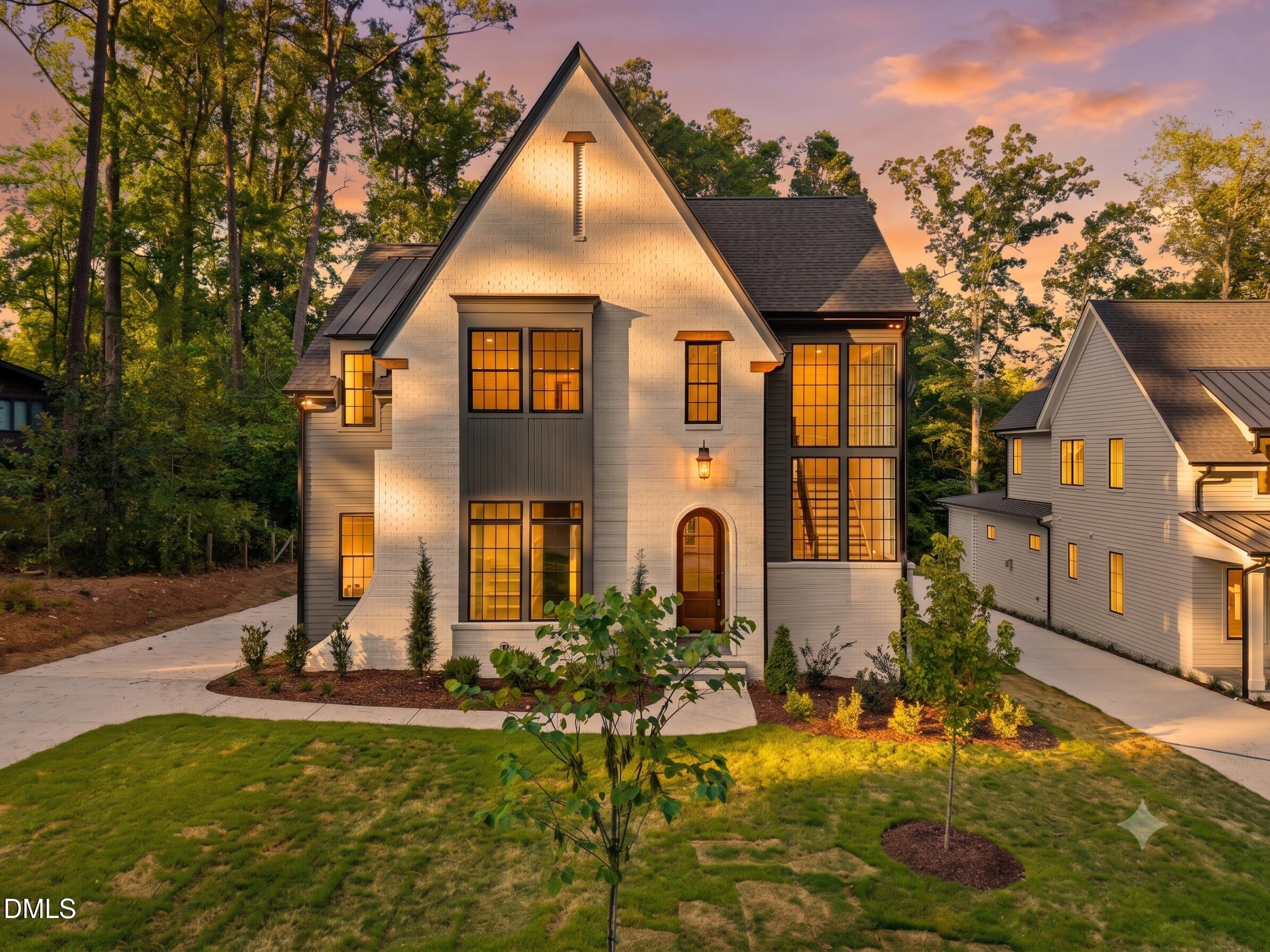6 Chantilly Place Property Photo 1