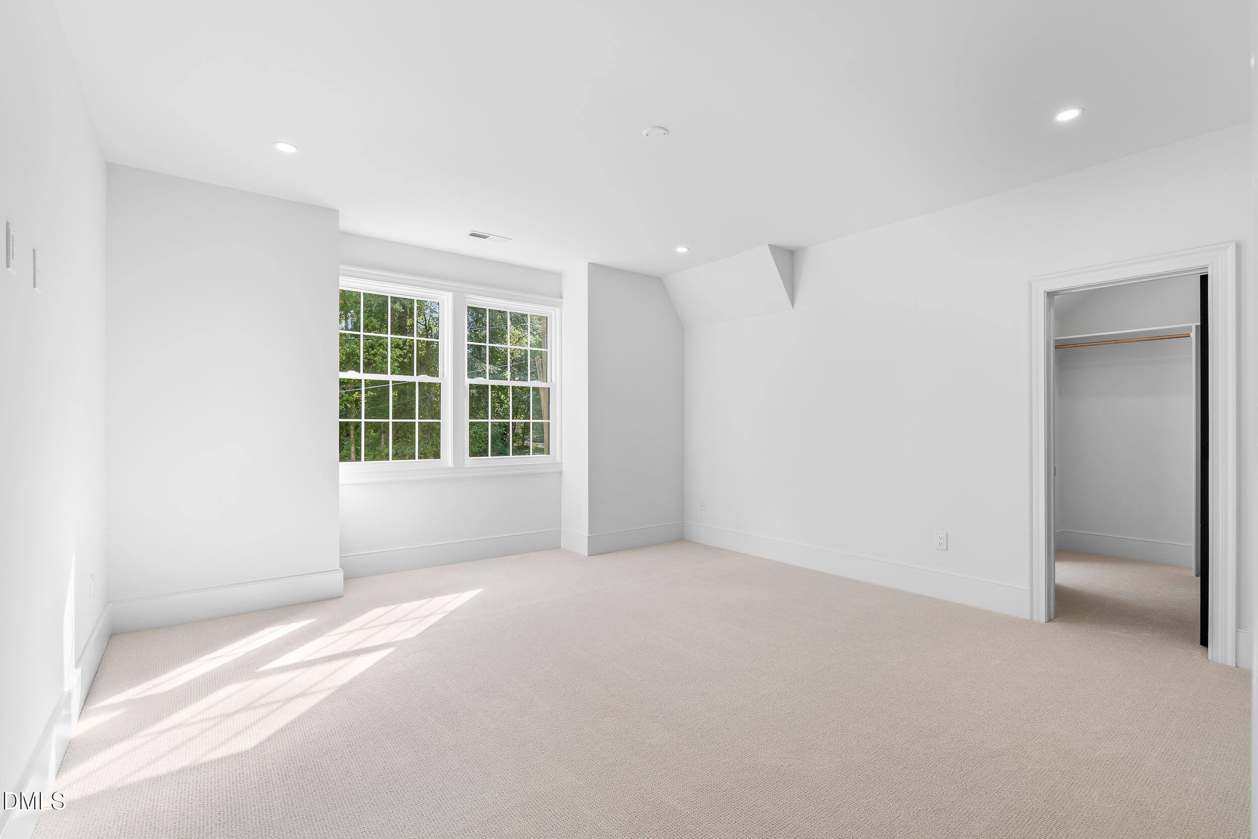 6 Chantilly Place Property Photo 26