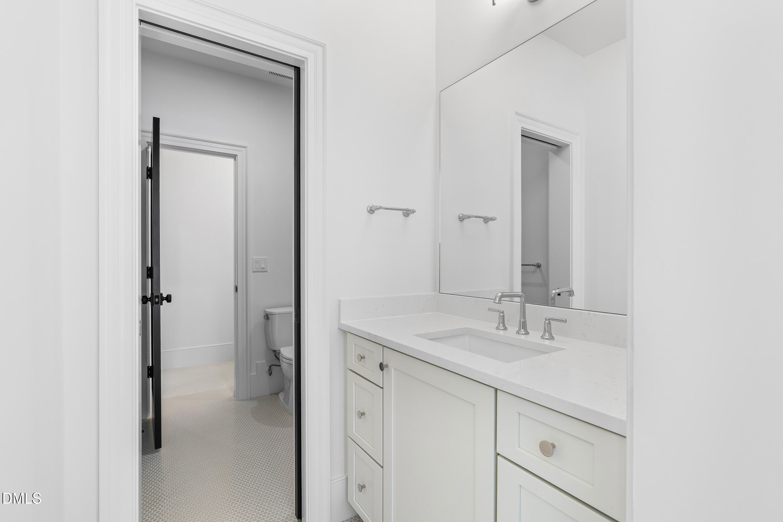6 Chantilly Place Property Photo 28