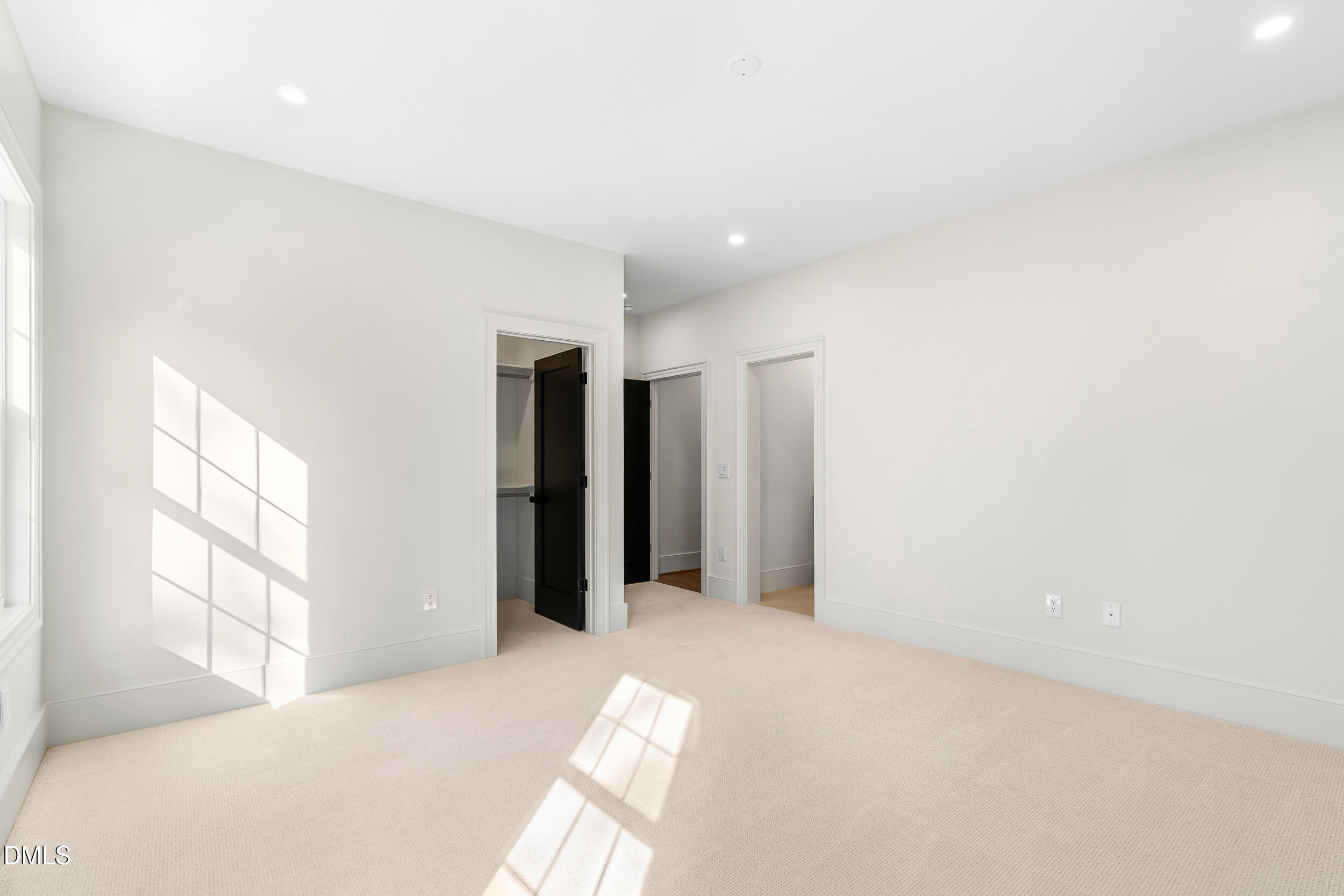 6 Chantilly Place Property Photo 30
